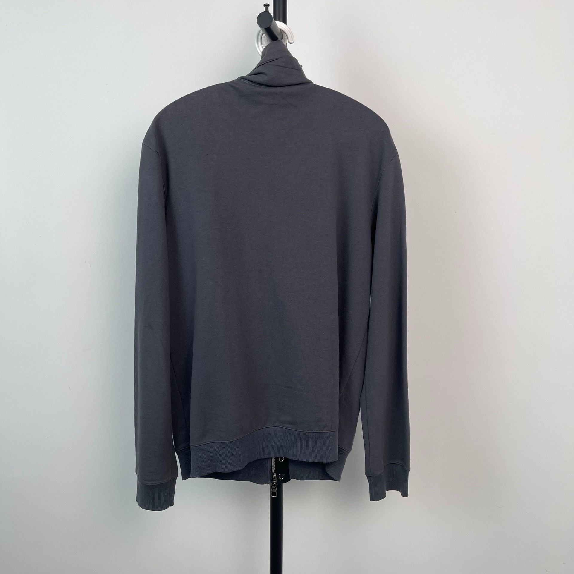 Louis Vuitton Louis Vuitton Gray Light Jacket M Men Size US M / EU 48-50 / 2 - 2 Thumbnail