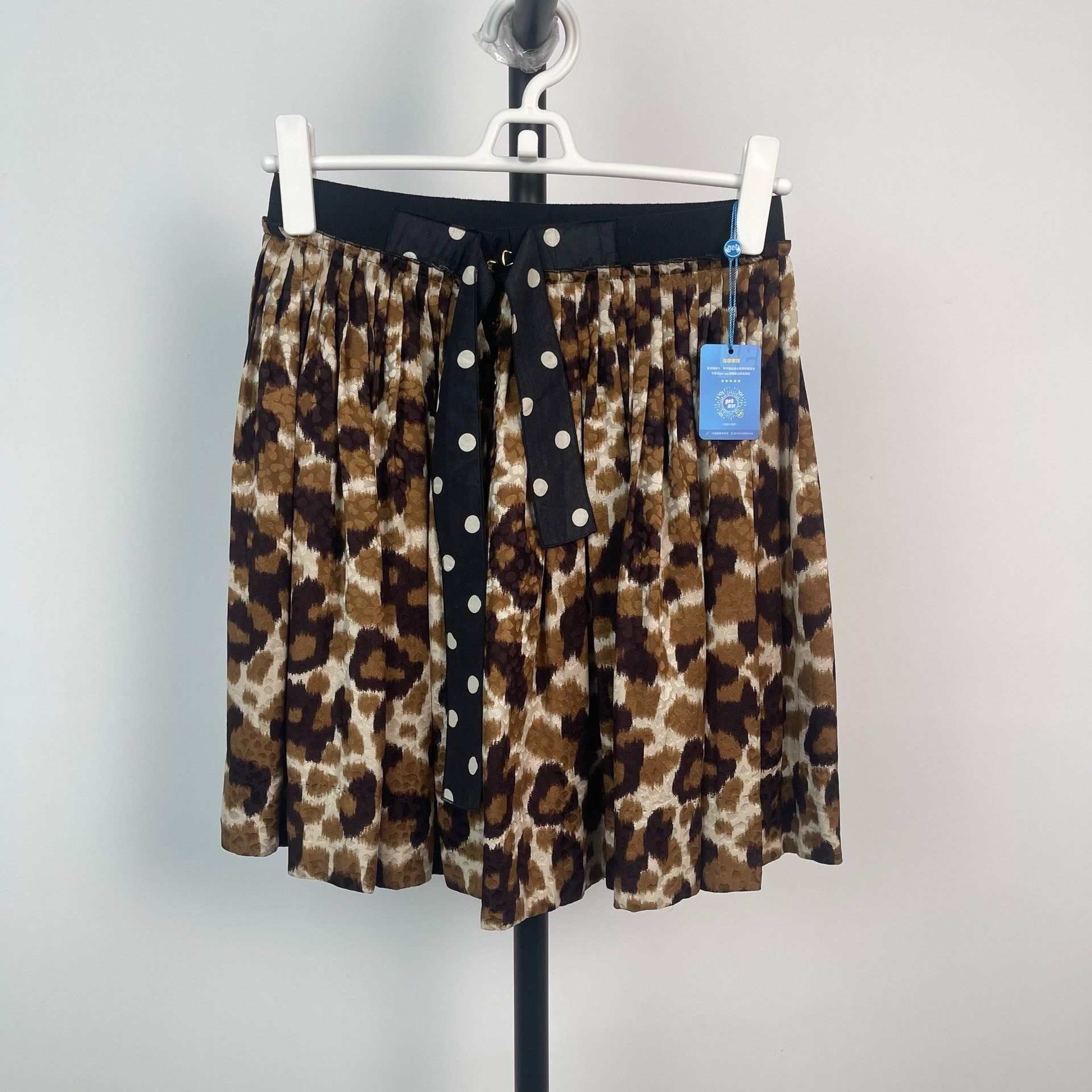 Louis Vuitton Louis Vuitton Animal Print Skirt 36 Women Size 36" / US 14 / IT 50 - 5 Thumbnail