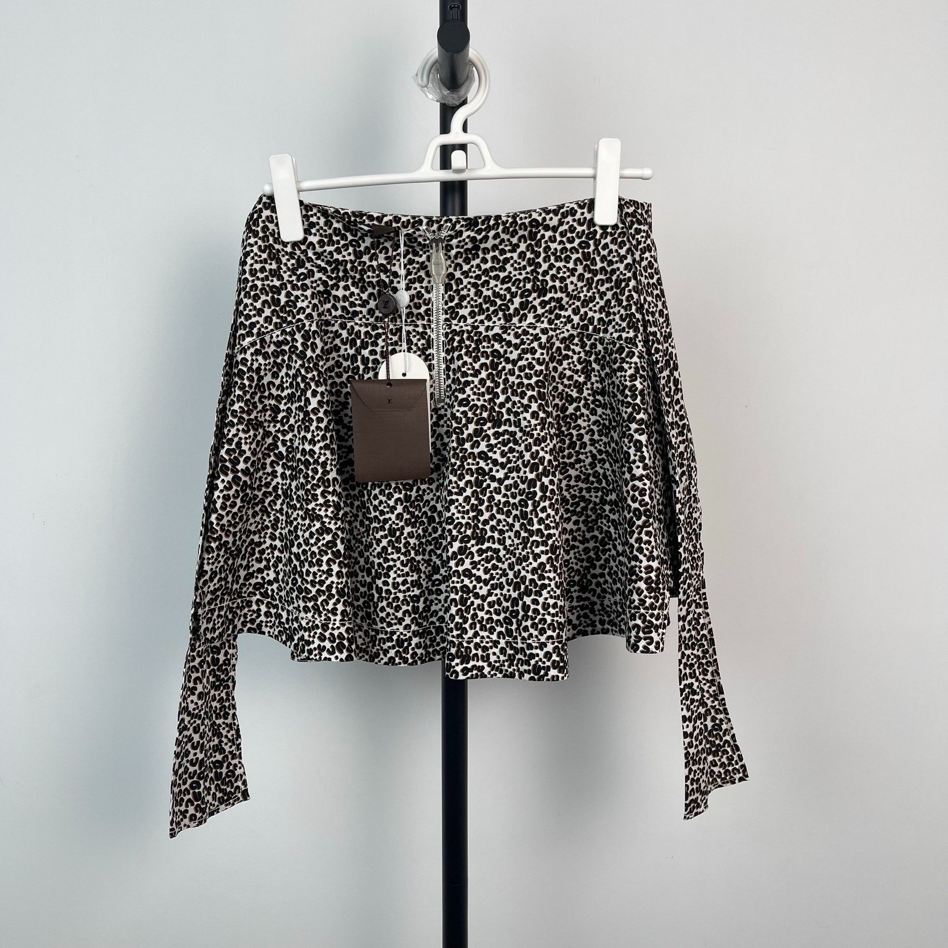 Louis Vuitton Louis Vuitton Skirt 34 Women Size 34" / US 12 / IT 48 - 6 Thumbnail