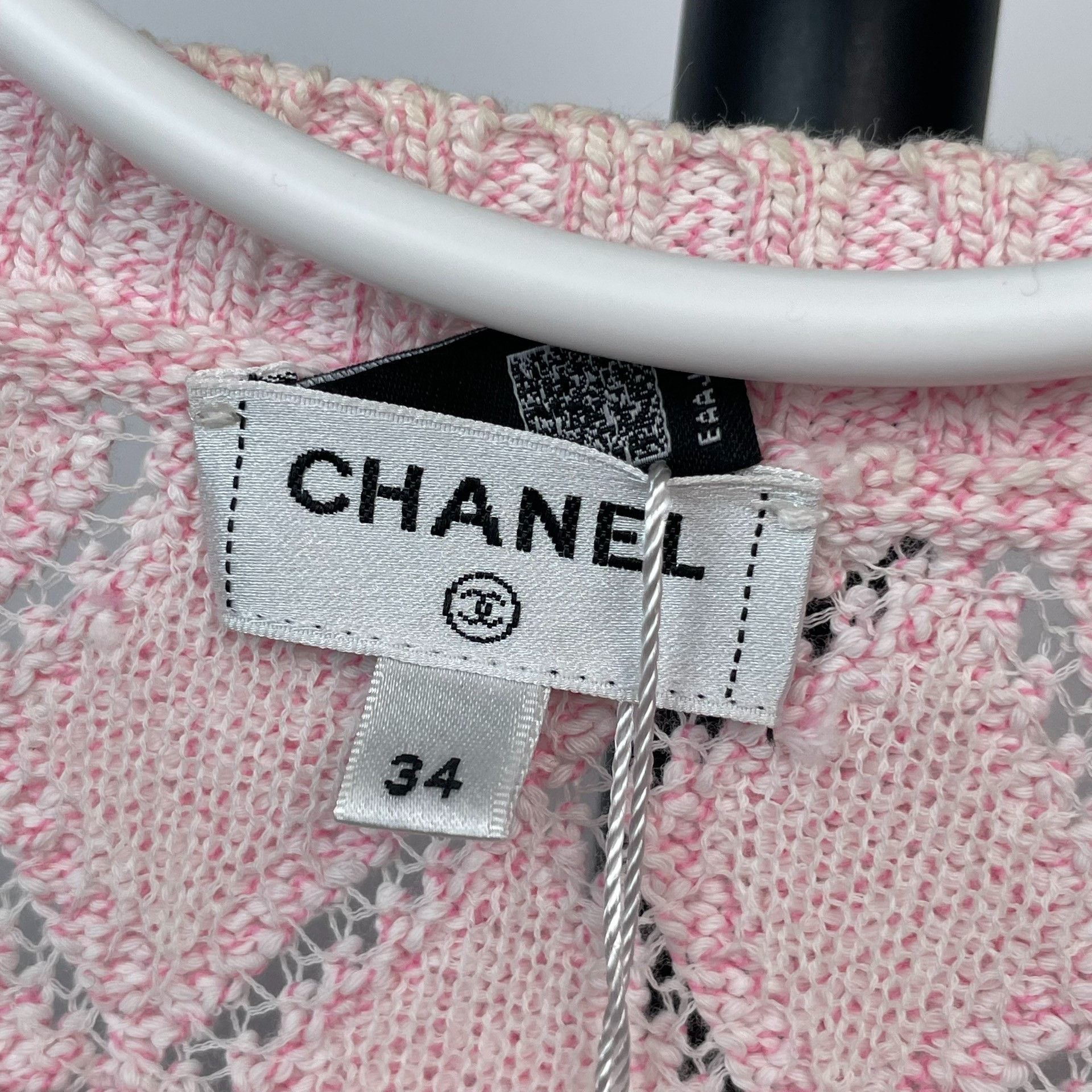 Chanel Chanel Pink Sweater S Women Size S / US 4 / IT 40 - 6 Thumbnail
