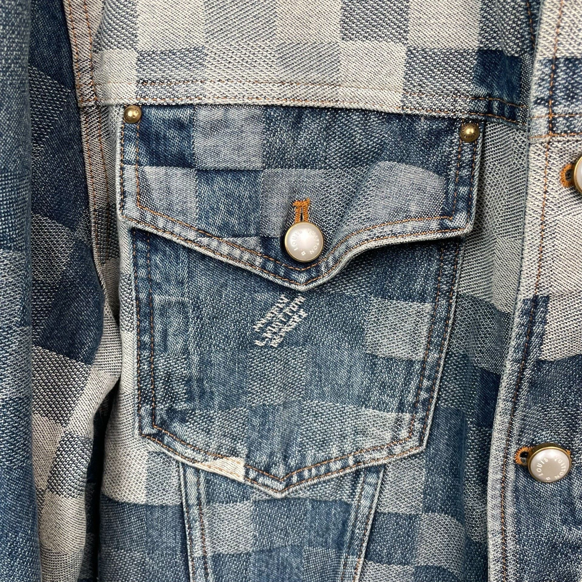 Louis Vuitton Louis Vuitton Blue Light Jacket S Men Size US S / EU 44-46 / 1 - 3 Thumbnail