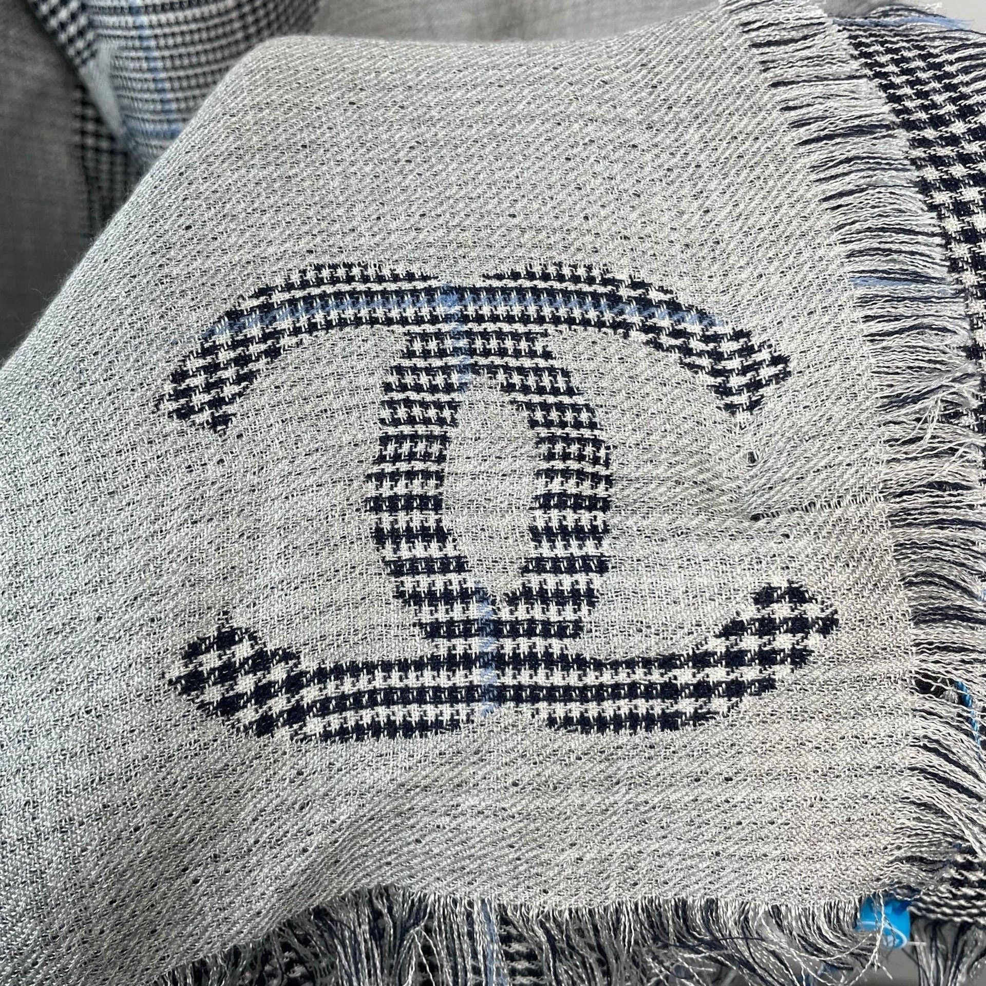 Chanel Chanel Retro Striped White Scarf 2XS Men Size ONE SIZE - 7 Thumbnail