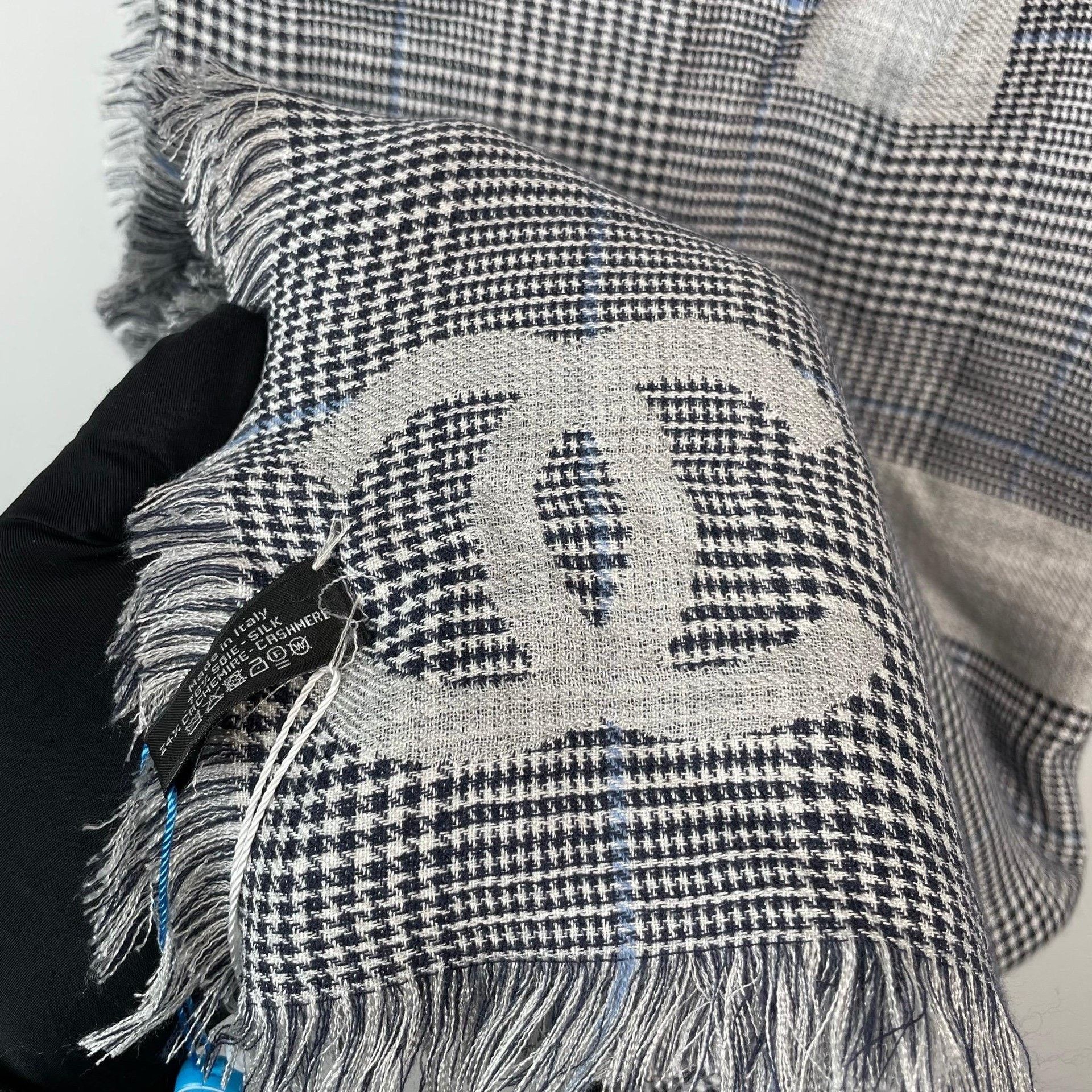 Chanel Chanel Retro Striped White Scarf 2XS Men Size ONE SIZE - 4 Thumbnail