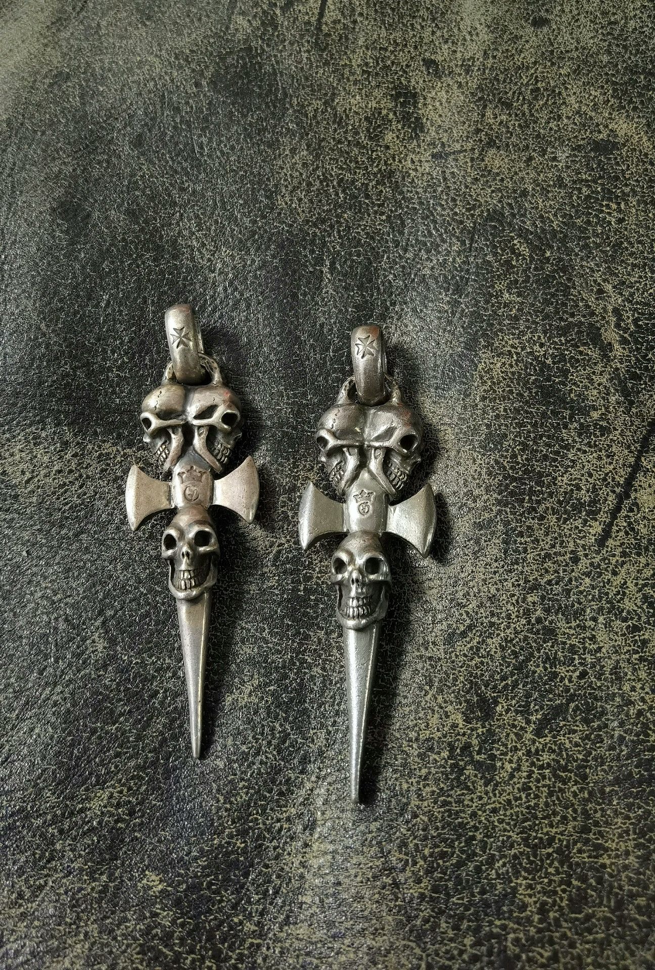 Gaboratory Gaboratory Early Skull Cross Pendant Size ONE SIZE - 3 Thumbnail