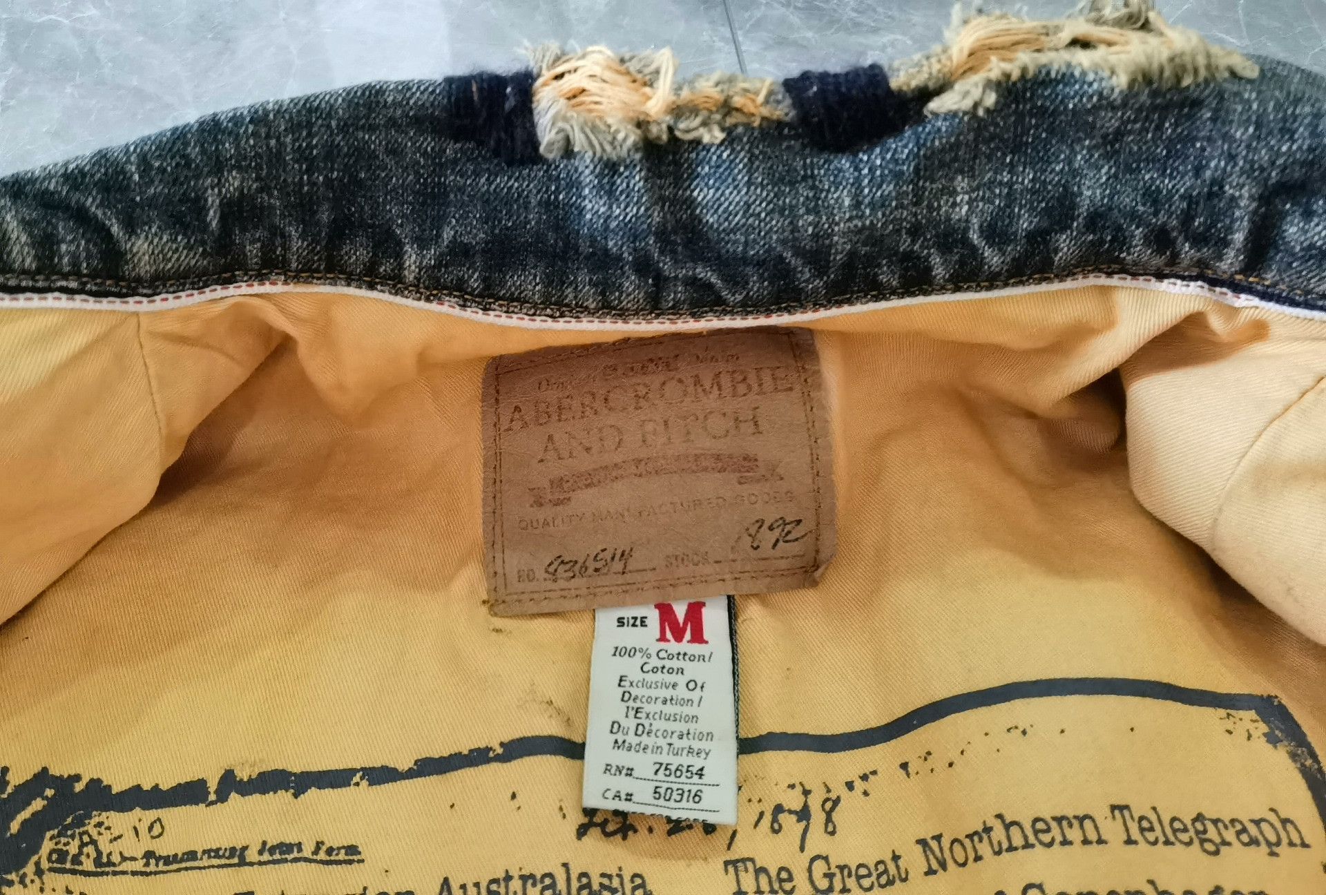 Abercrombie & Fitch Abercrombie Fitch AF Vintage Washed Denim Jacket Size US M / EU 48-50 / 2 - 2 Thumbnail
