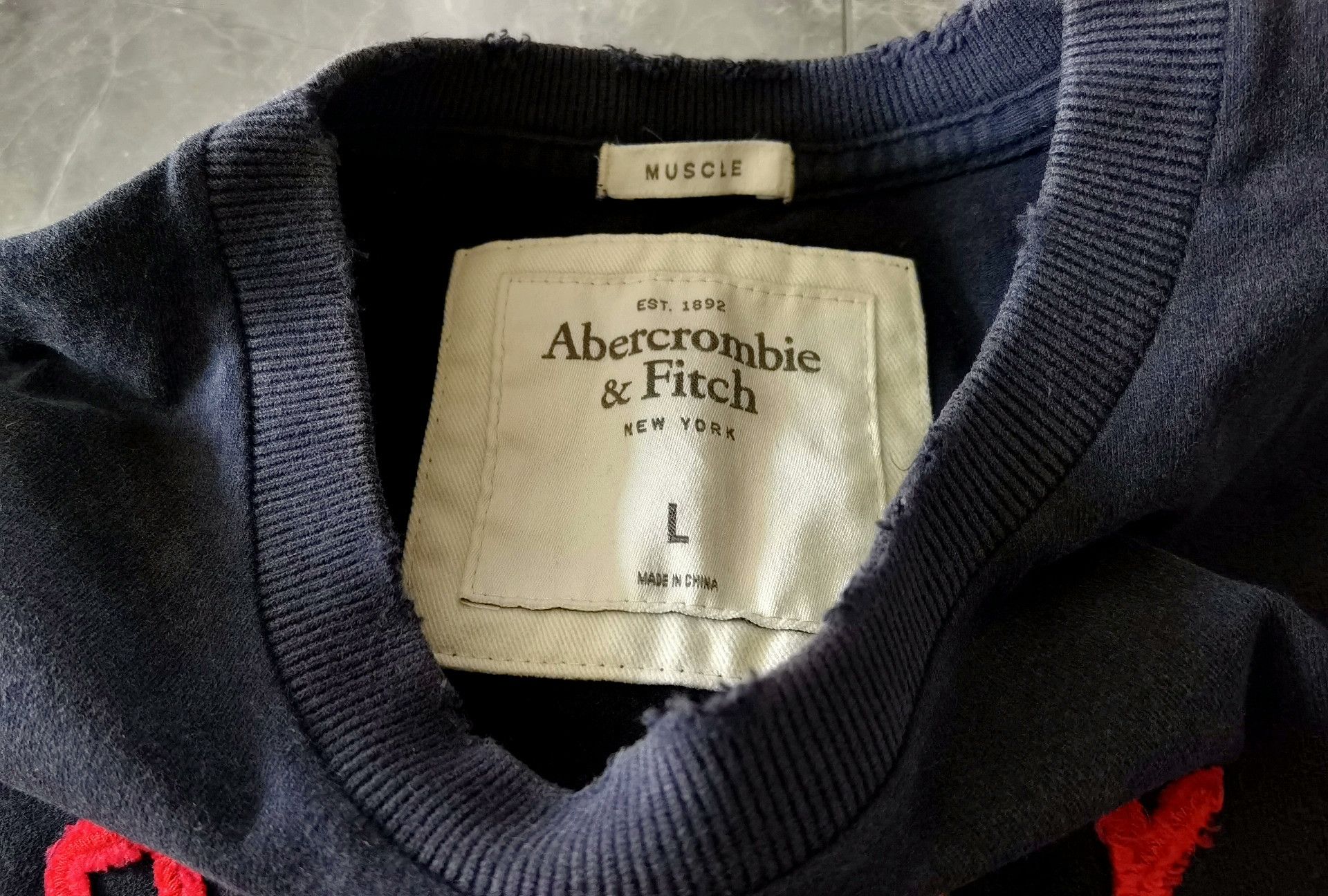 Abercrombie & Fitch Abercrombie & Fitch Old Short-Sleeve T-Shirt Size US L / EU 52-54 / 3 - 3 Thumbnail