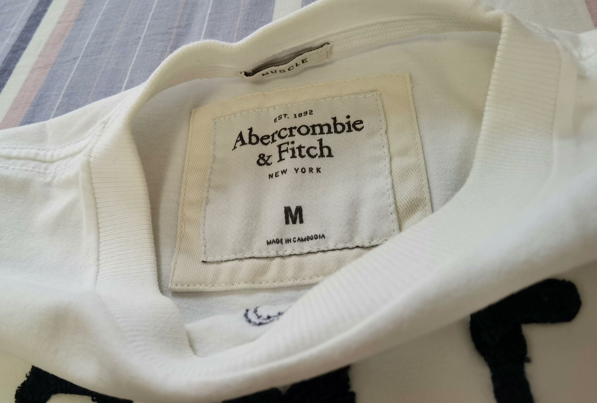 Abercrombie & Fitch Abercrombie 2011 Vintage Cotton Short Sleeve T-Shirt Size US M / EU 48-50 / 2 - 3 Thumbnail