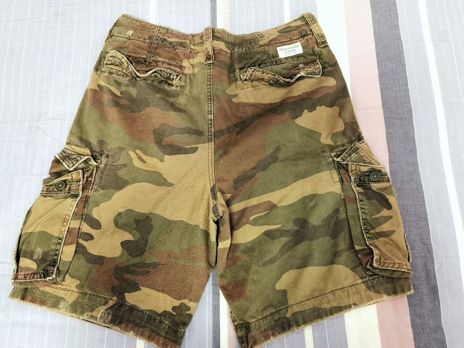 Abercrombie & Fitch AF 2007 Green Camo Cargo Shorts Size US 32 / EU 48 - 3 Thumbnail