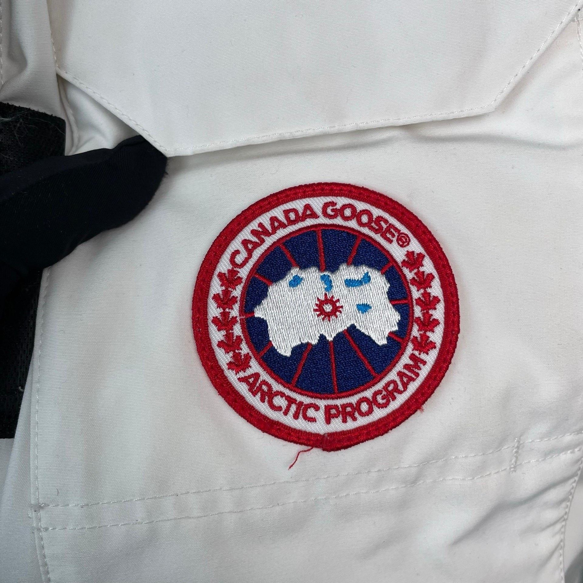 Canada Goose Canada Goose White Heavy Coat XS Men Size US XS / EU 42 / 0 - 4 Thumbnail