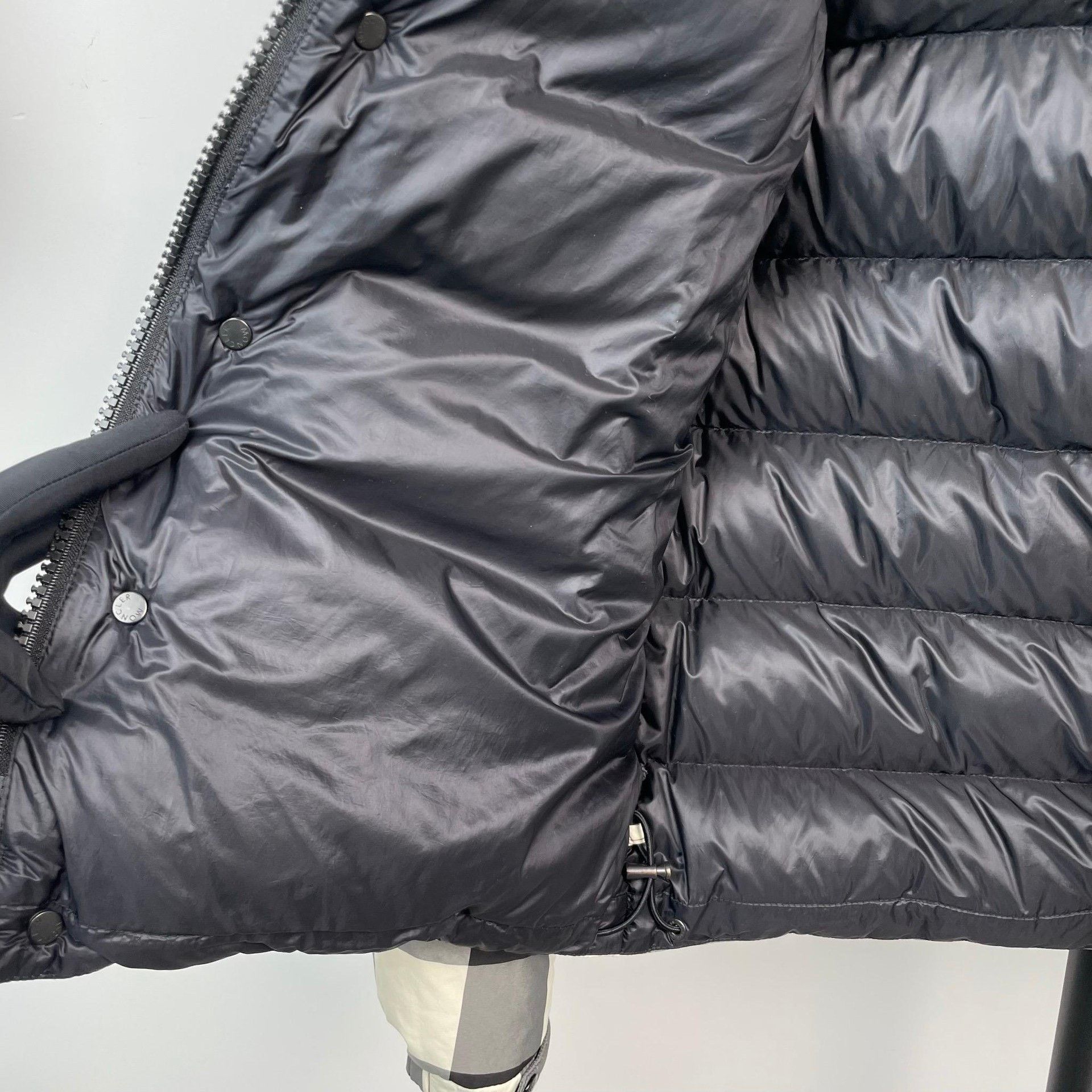 Moncler Moncler Down Plaid Black Heavy Coat 25 Men Size US XS / EU 42 / 0 - 4 Thumbnail