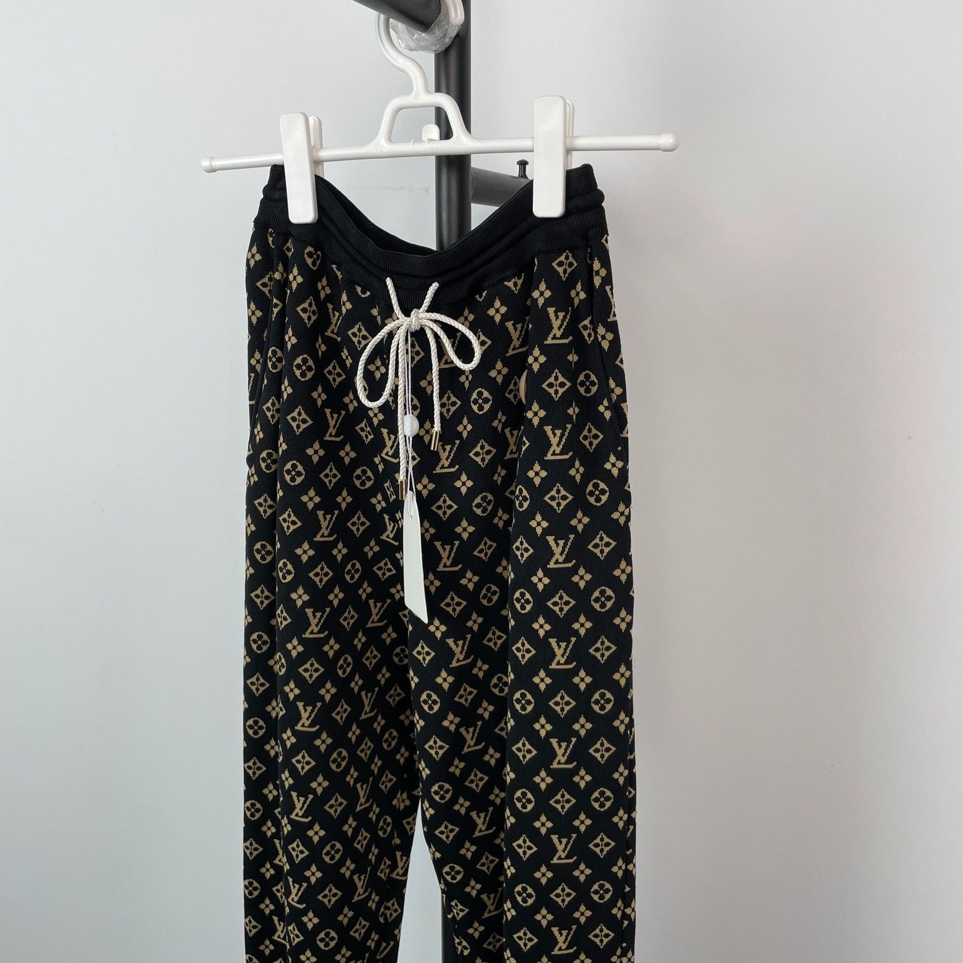 Louis Vuitton Louis Vuitton Casual Pants XS Men Size US 28 / EU 44 - 3 Thumbnail