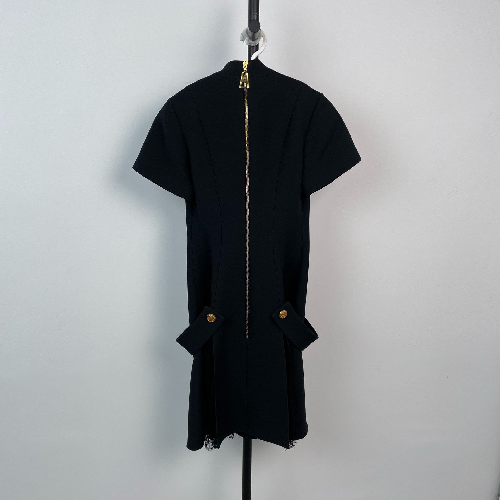Louis Vuitton Louis Vuitton Black Dress L Women Size L / US 10 / IT 46 - 2 Thumbnail