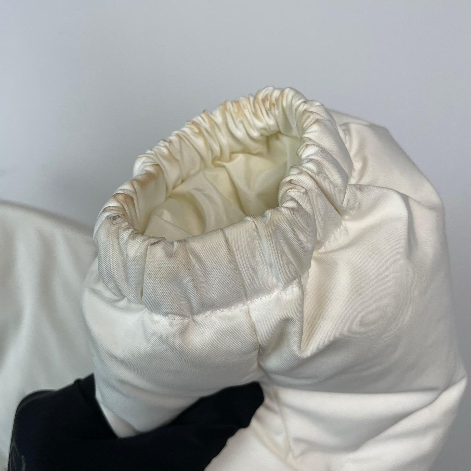 Gucci Gucci Down White Down Jacket 40 Women Size M / US 6-8 / IT 42-44 - 5 Thumbnail