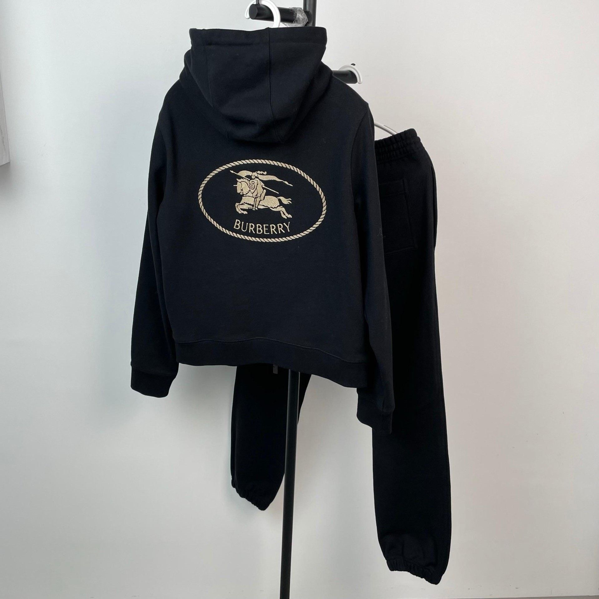 Burberry Burberry Black Hoodie L Men Size US L / EU 52-54 / 3 - 2 Thumbnail
