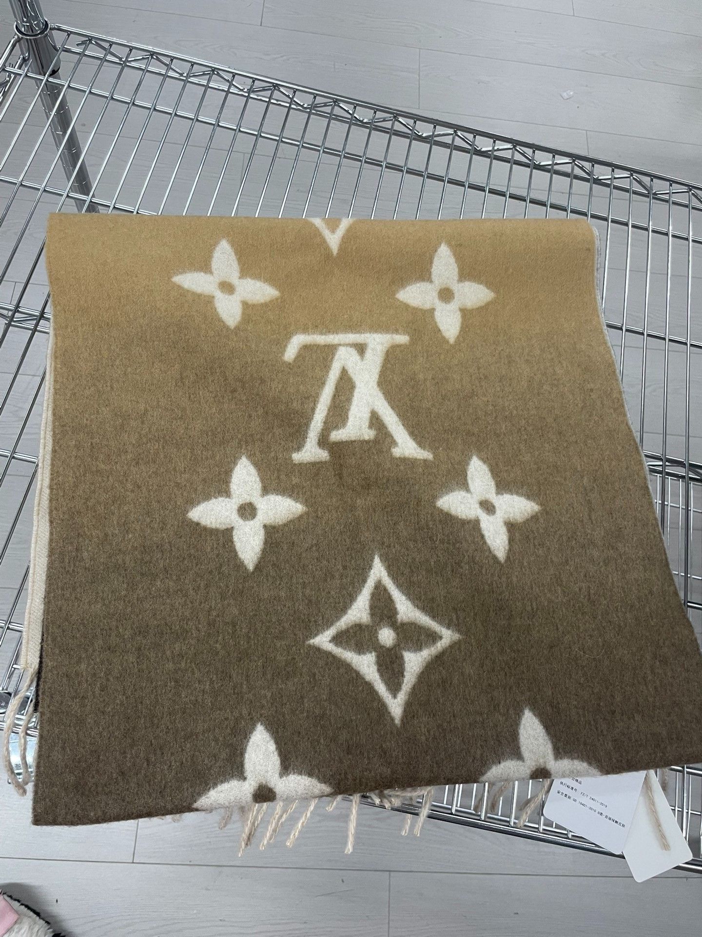 Louis Vuitton Louis Vuitton Multi Scarf S Men Size ONE SIZE - 3 Thumbnail