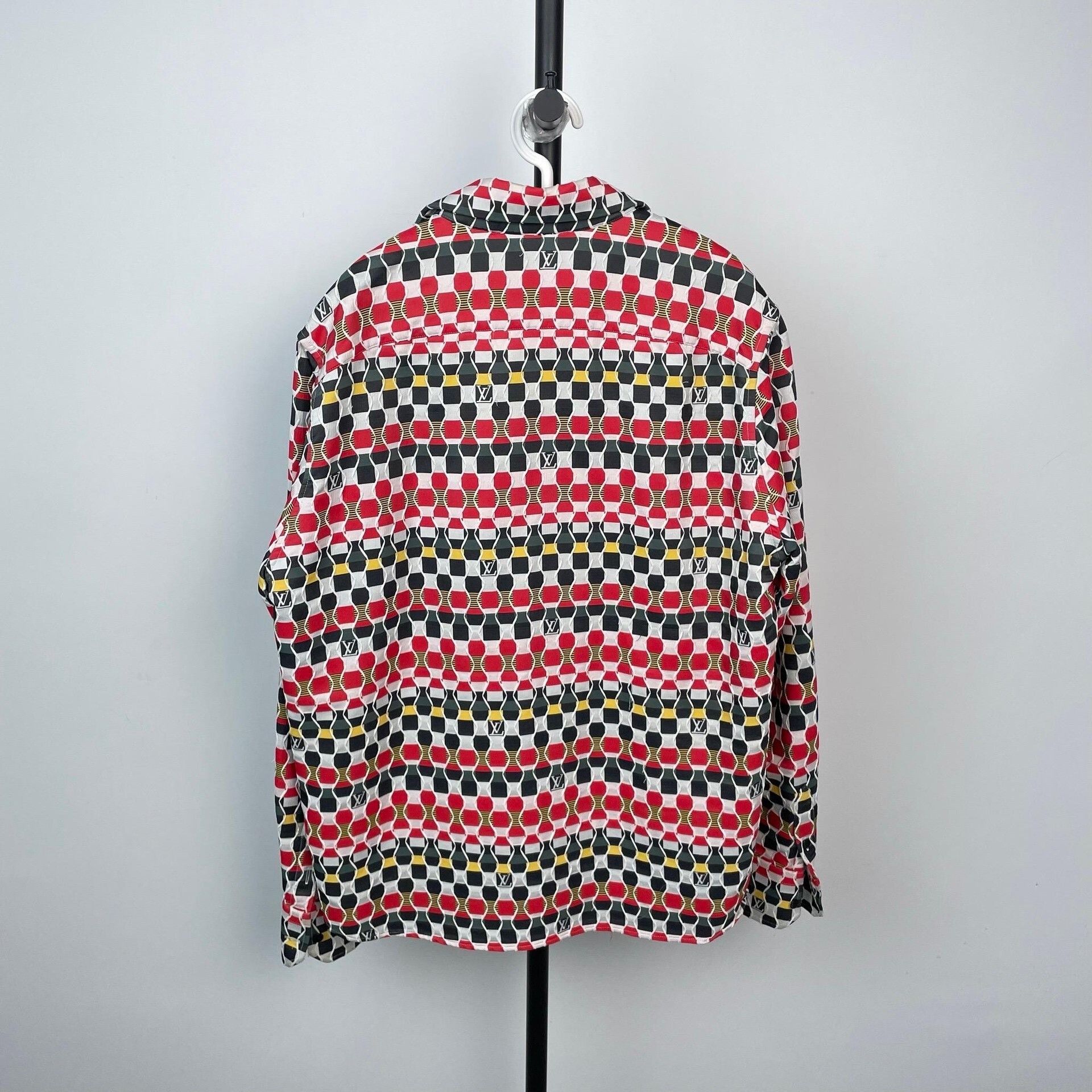 Louis Vuitton Louis Vuitton Multi Shirt M Men Size US M / EU 48-50 / 2 - 2 Thumbnail