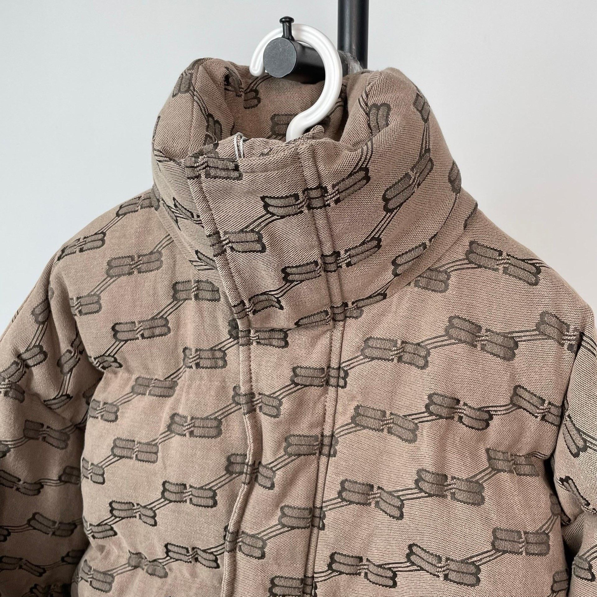 Balenciaga Balenciaga Beige Down Jacket 36 Women Size S / US 4 / IT 40 - 9 Thumbnail