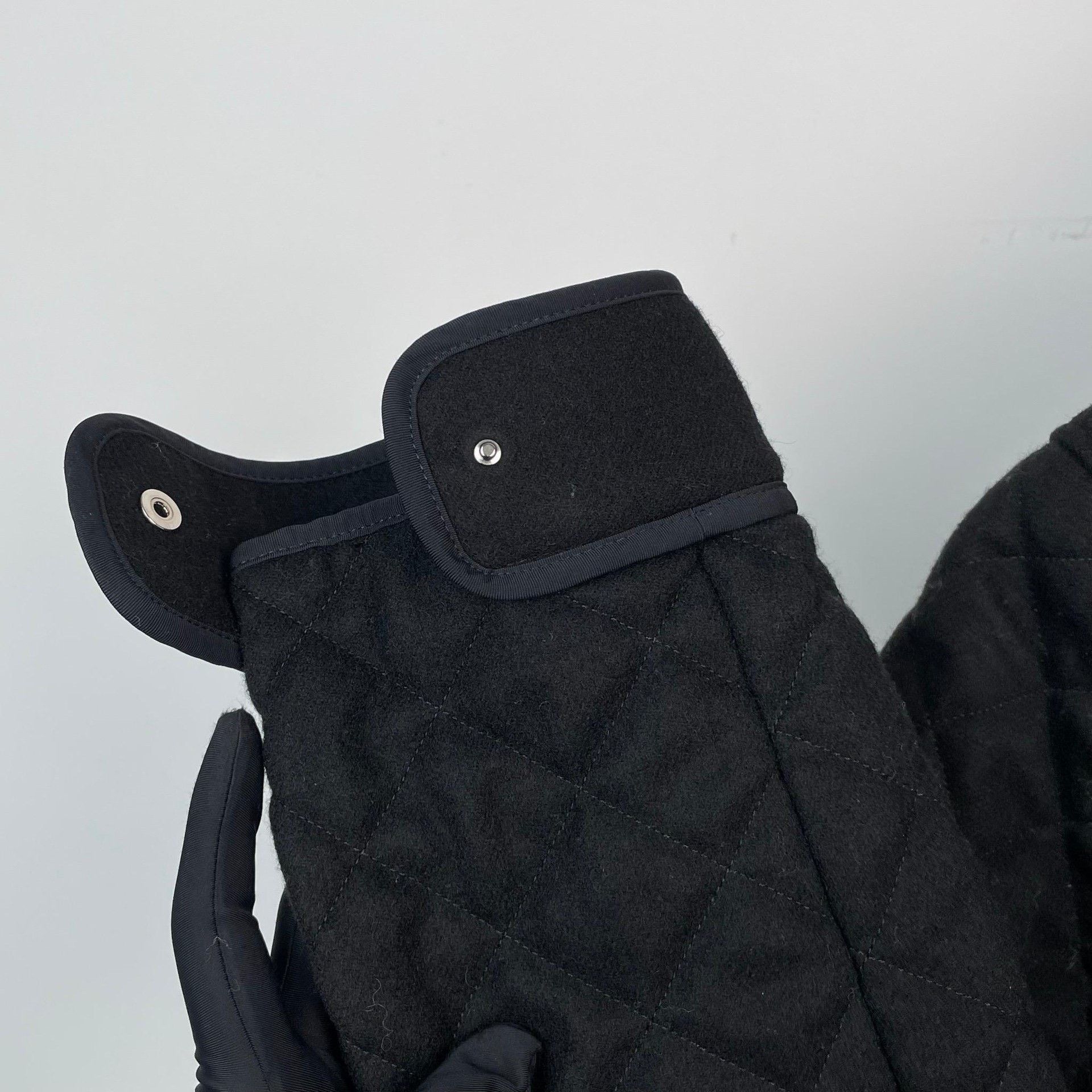 Hermes Hermes Plaid Black Down Jacket 34 Women Size XS / US 0-2 / IT 36-38 - 4 Thumbnail