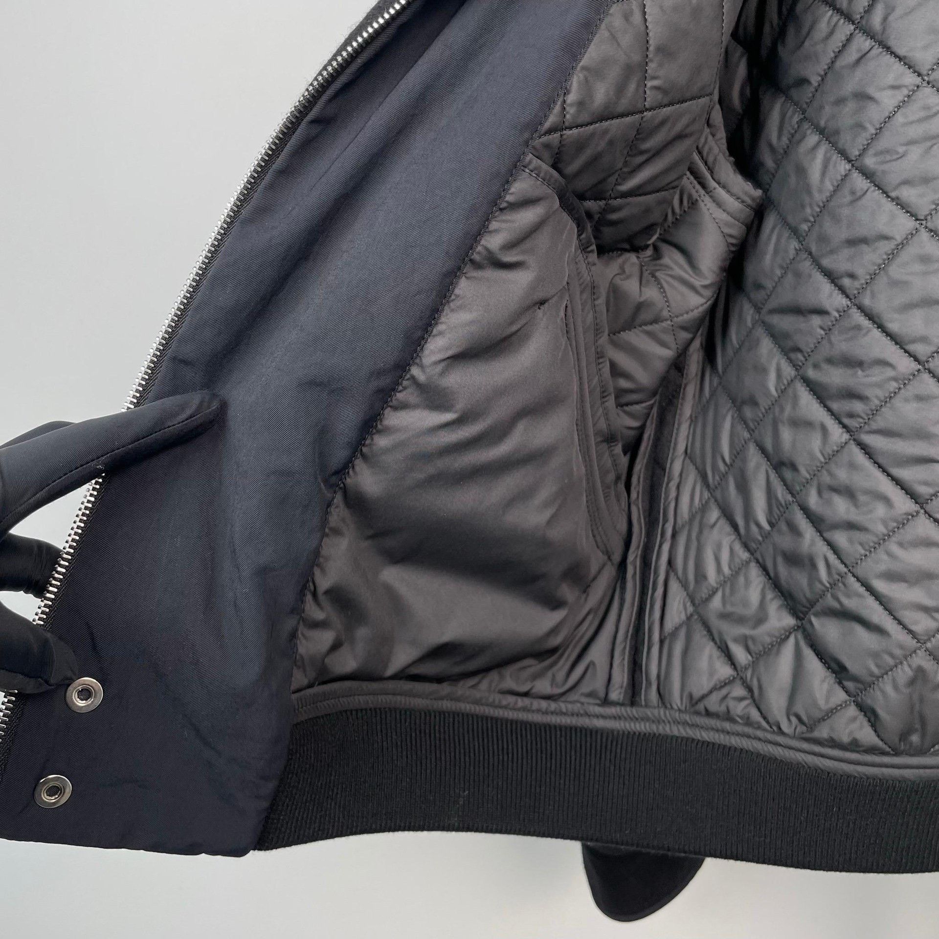 Hermes Hermes Plaid Black Down Jacket 34 Women Size XS / US 0-2 / IT 36-38 - 5 Thumbnail