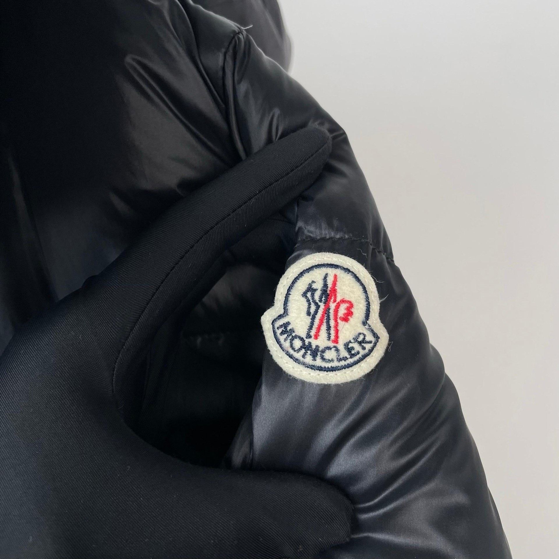 Moncler Moncler Black Down Jacket M Women Size M / US 6-8 / IT 42-44 - 3 Thumbnail