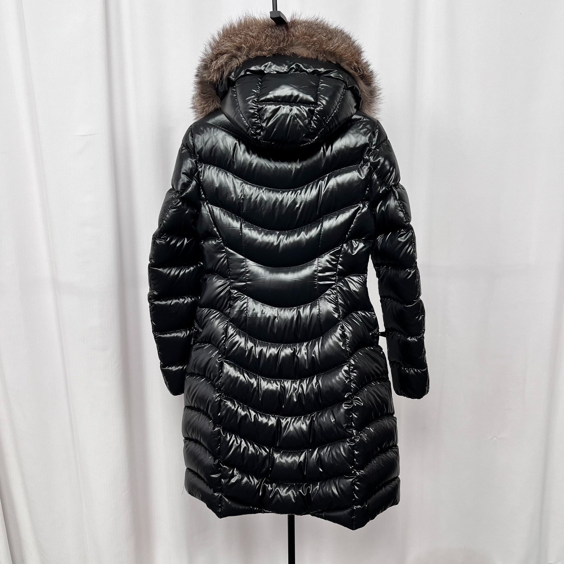 Moncler Moncler Long Black Down Jacket M Women Size M / US 6-8 / IT 42-44 - 2 Thumbnail