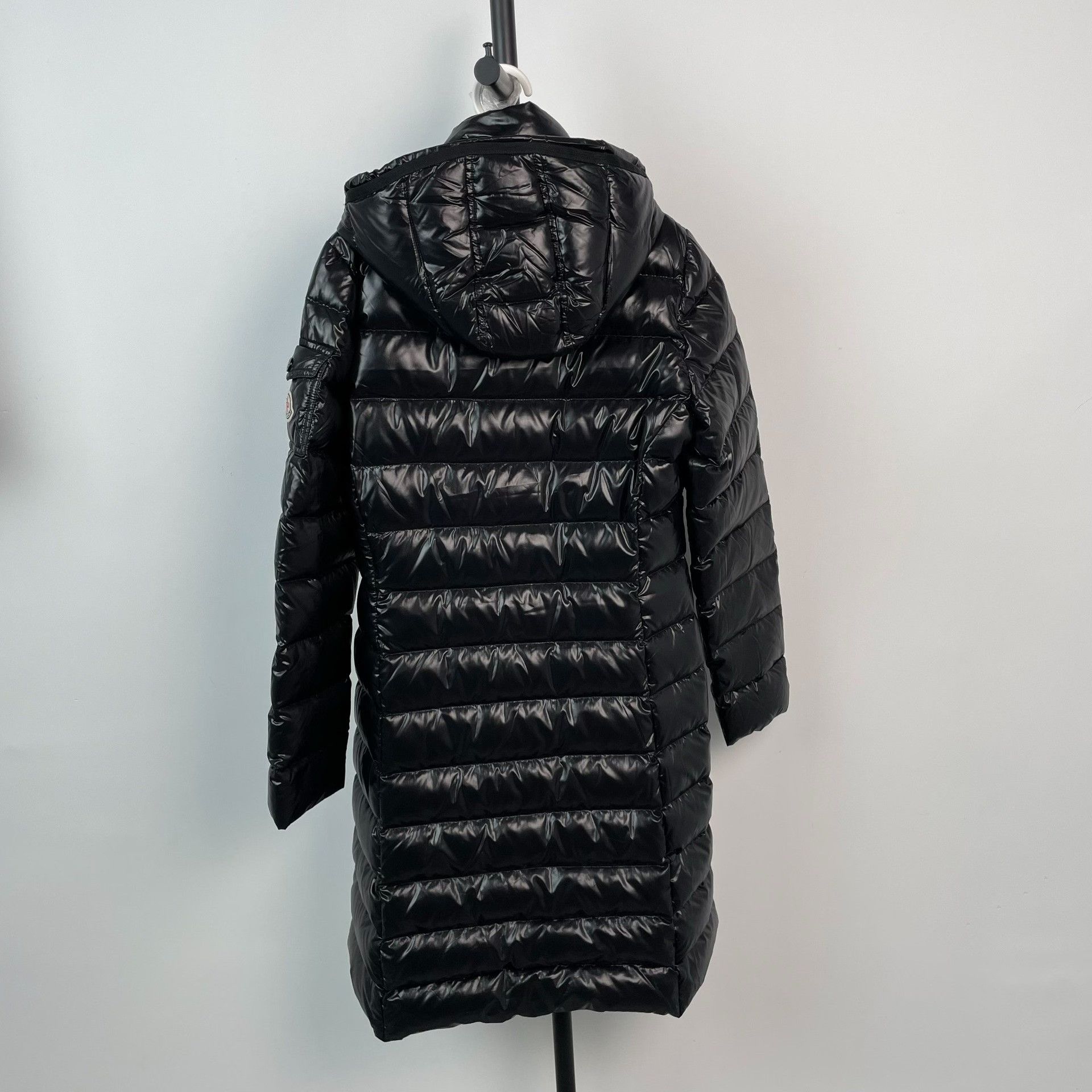 Moncler Moncler Embroidered Long Black Down Jacket M Women Size M / US 6-8 / IT 42-44 - 2 Thumbnail