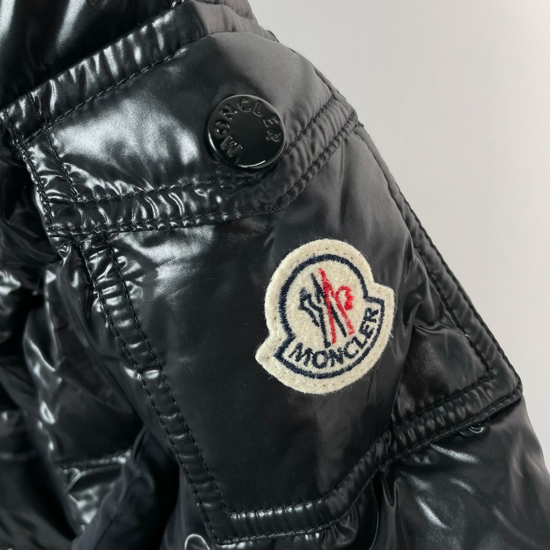 Moncler Moncler Embroidered Long Black Down Jacket M Women Size M / US 6-8 / IT 42-44 - 3 Thumbnail