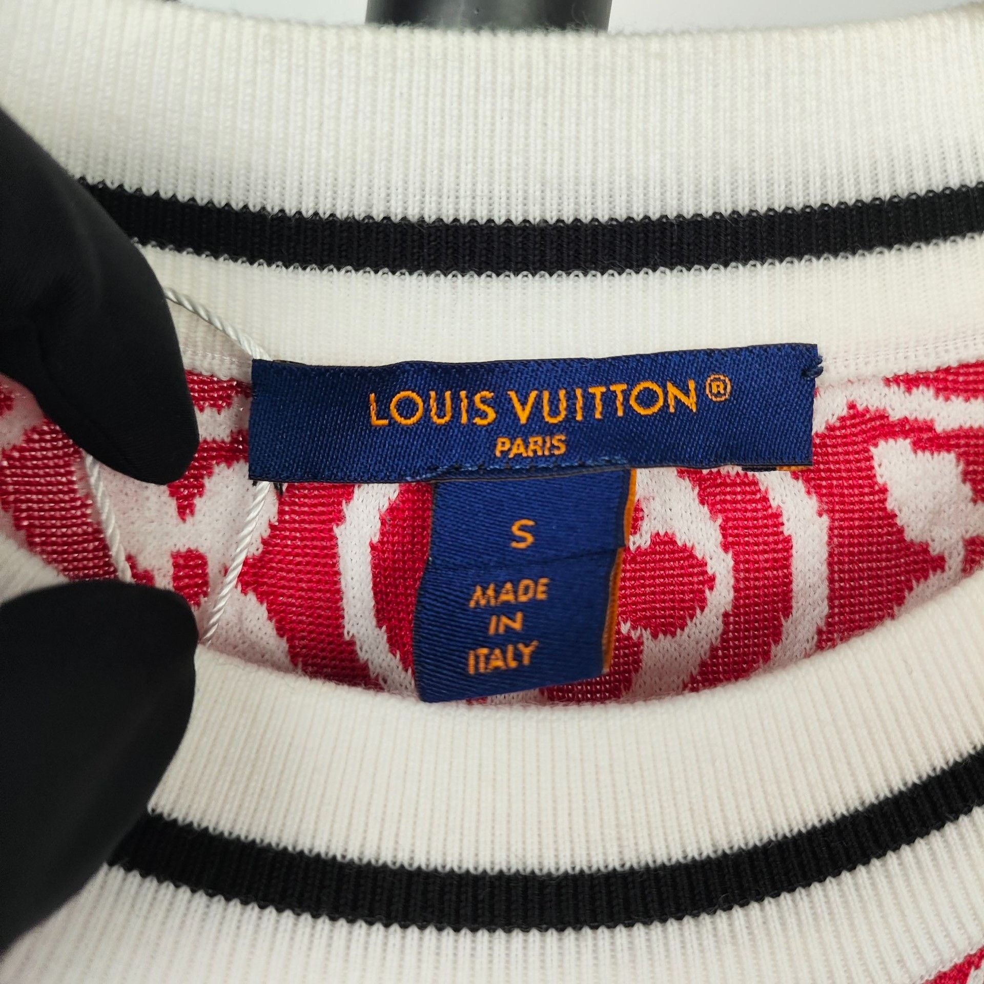 Louis Vuitton Louis Vuitton Red Sweater S Women Size S / US 4 / IT 40 - 4 Thumbnail
