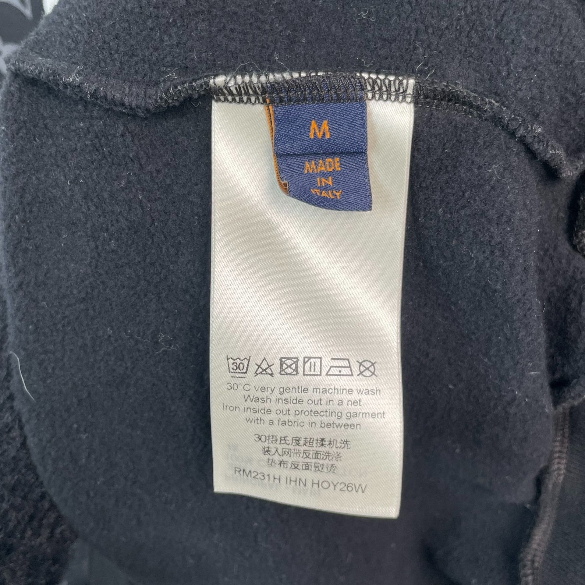 Louis Vuitton Louis Vuitton Black Hoodie M Men Size US M / EU 48-50 / 2 - 6 Thumbnail