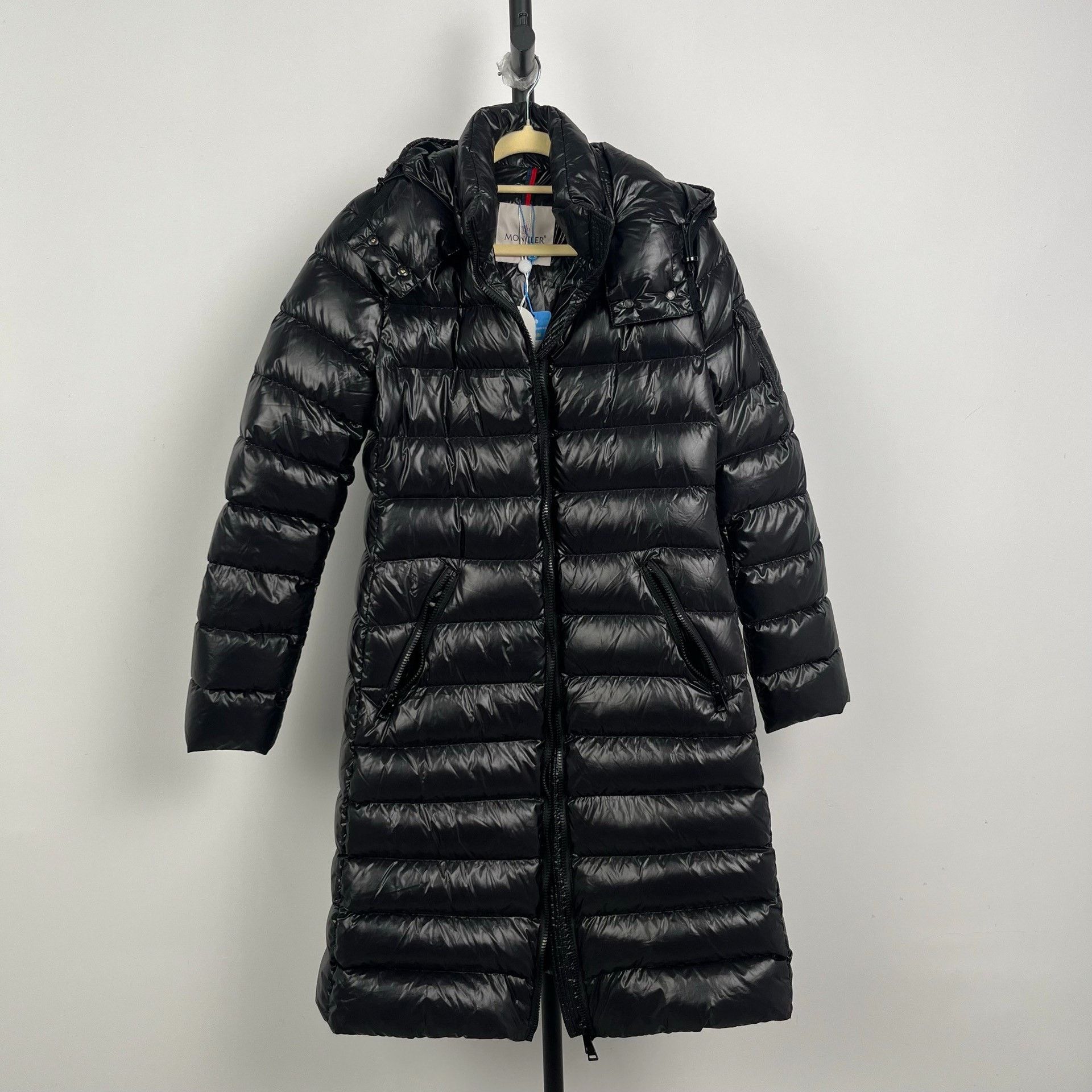 Moncler Moncler Embroidered Long Black Down Jacket M Women Size M / US 6-8 / IT 42-44 - 9 Thumbnail