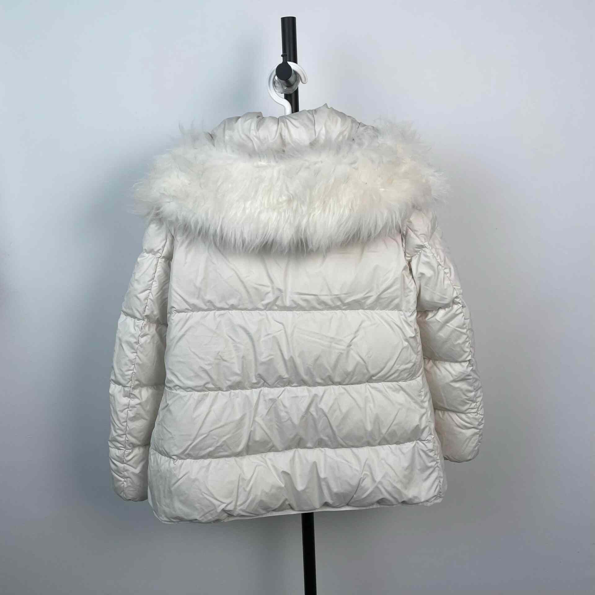Moncler Moncler White Down Jacket 23 Women Size XS / US 0-2 / IT 36-38 - 2 Thumbnail
