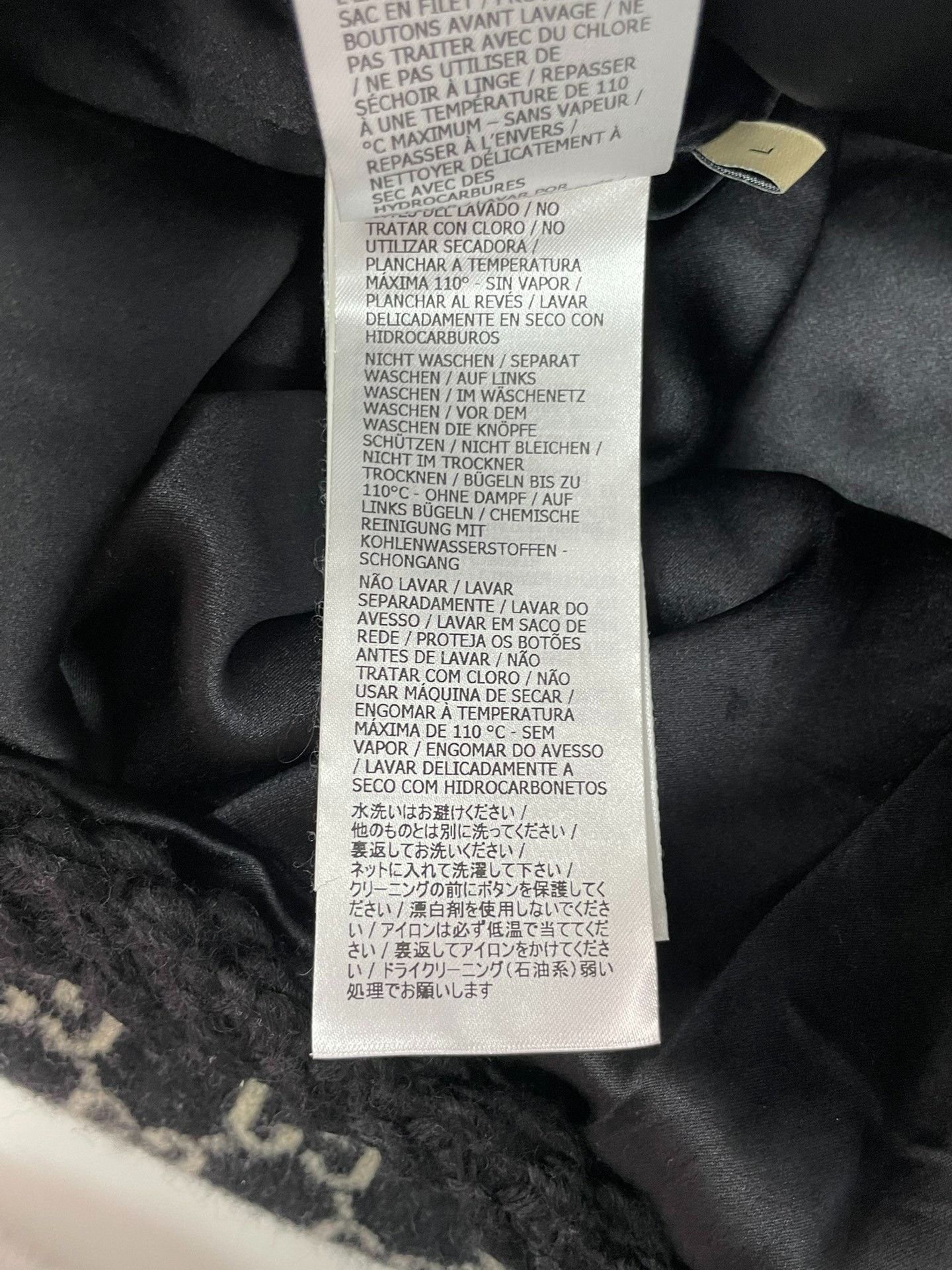 Gucci Gucci Wool Black Sweater L Women Size L / US 10 / IT 46 - 7 Thumbnail