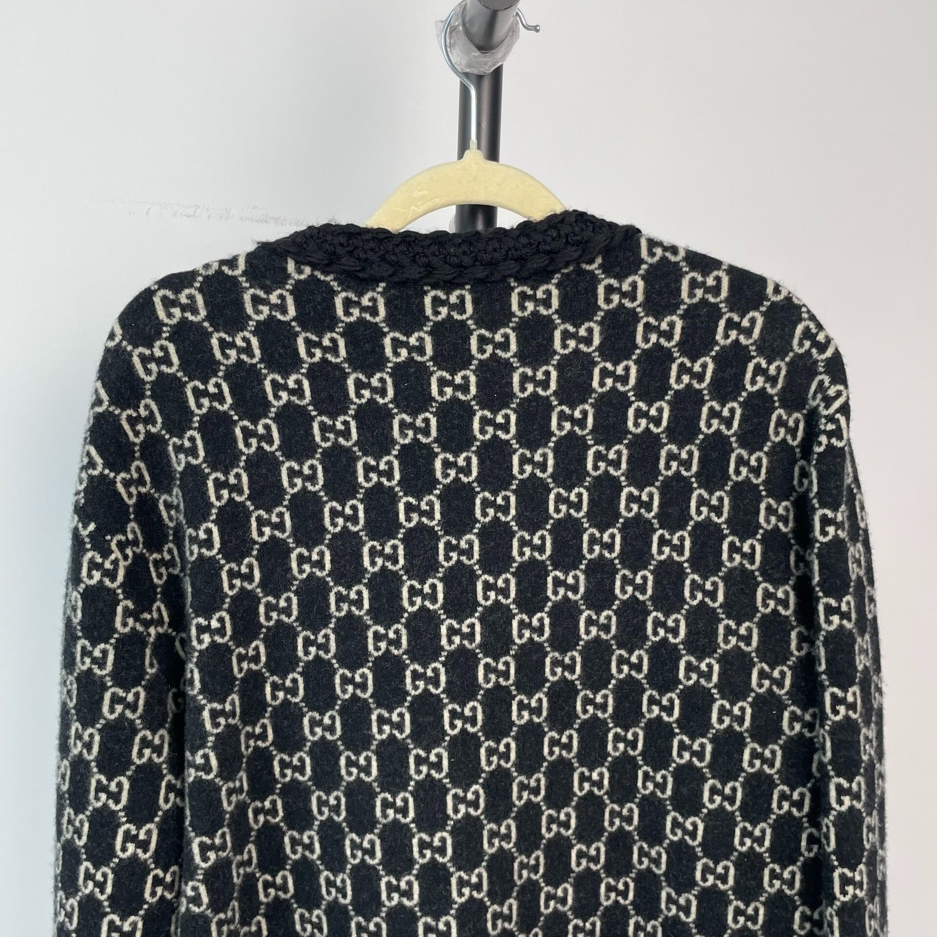Gucci Gucci Wool Black Sweater L Women Size L / US 10 / IT 46 - 4 Thumbnail