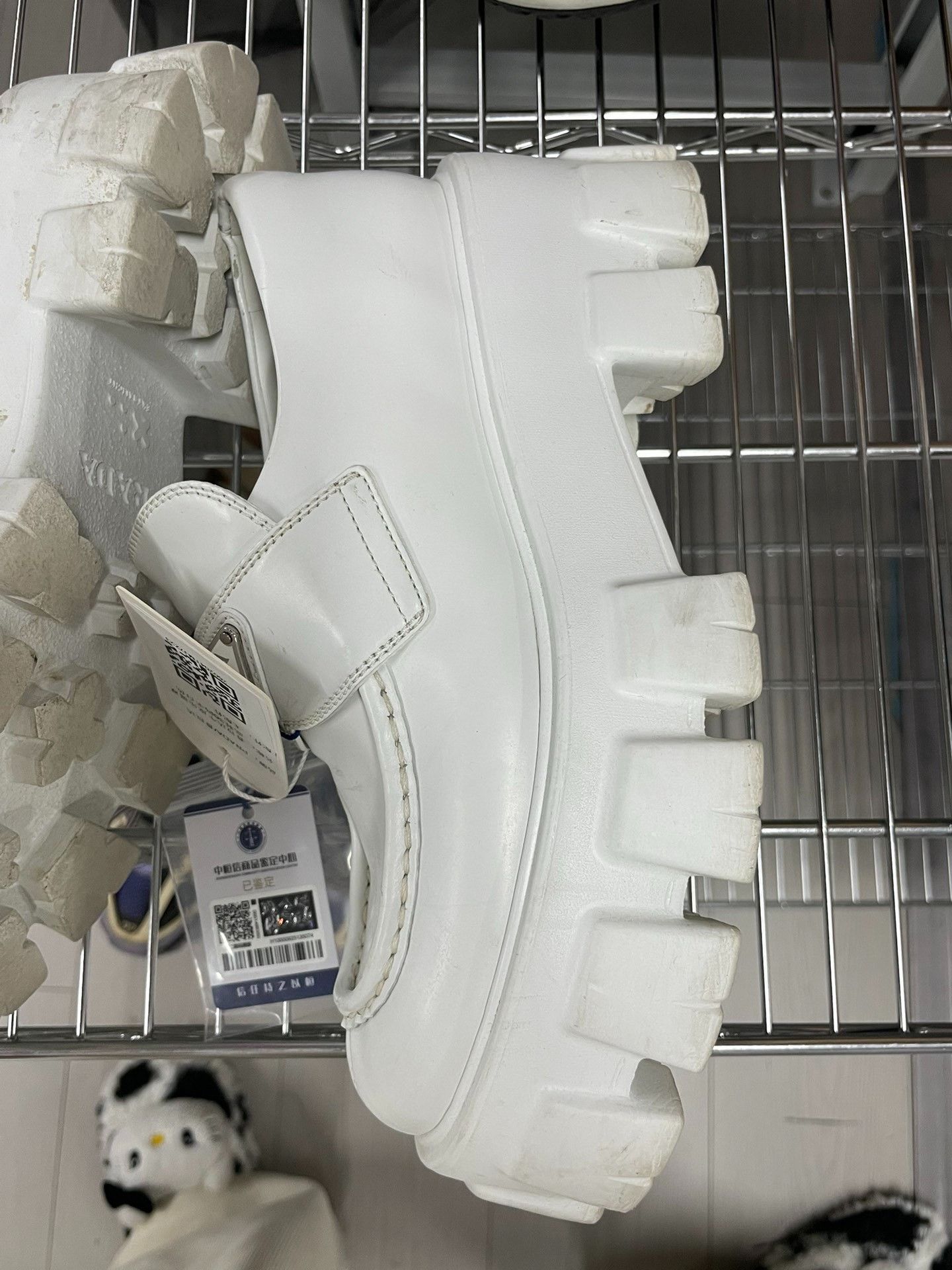 Prada Prada White Lowtop Sneakers 36 Women Size US 6 / IT 36 - 3 Thumbnail