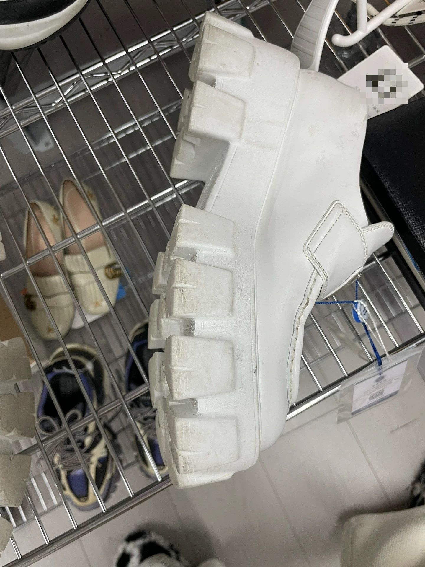 Prada Prada White Lowtop Sneakers 36 Women Size US 6 / IT 36 - 4 Thumbnail