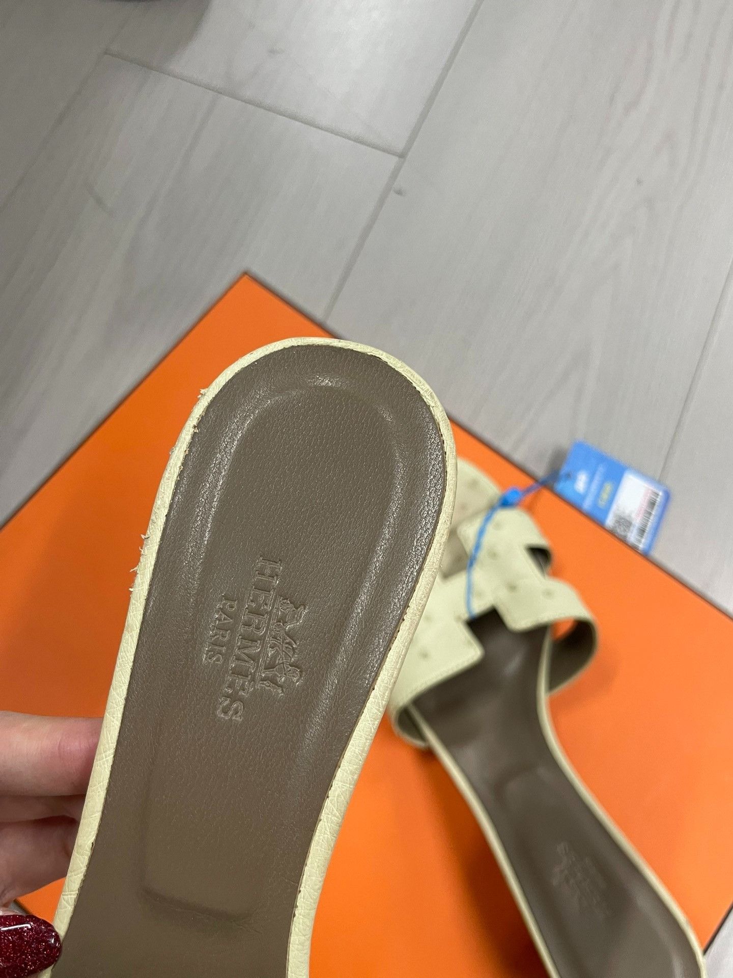 Hermes Hermes Gray Sandals 40 Women Size US 9 / IT 39 - 6 Thumbnail