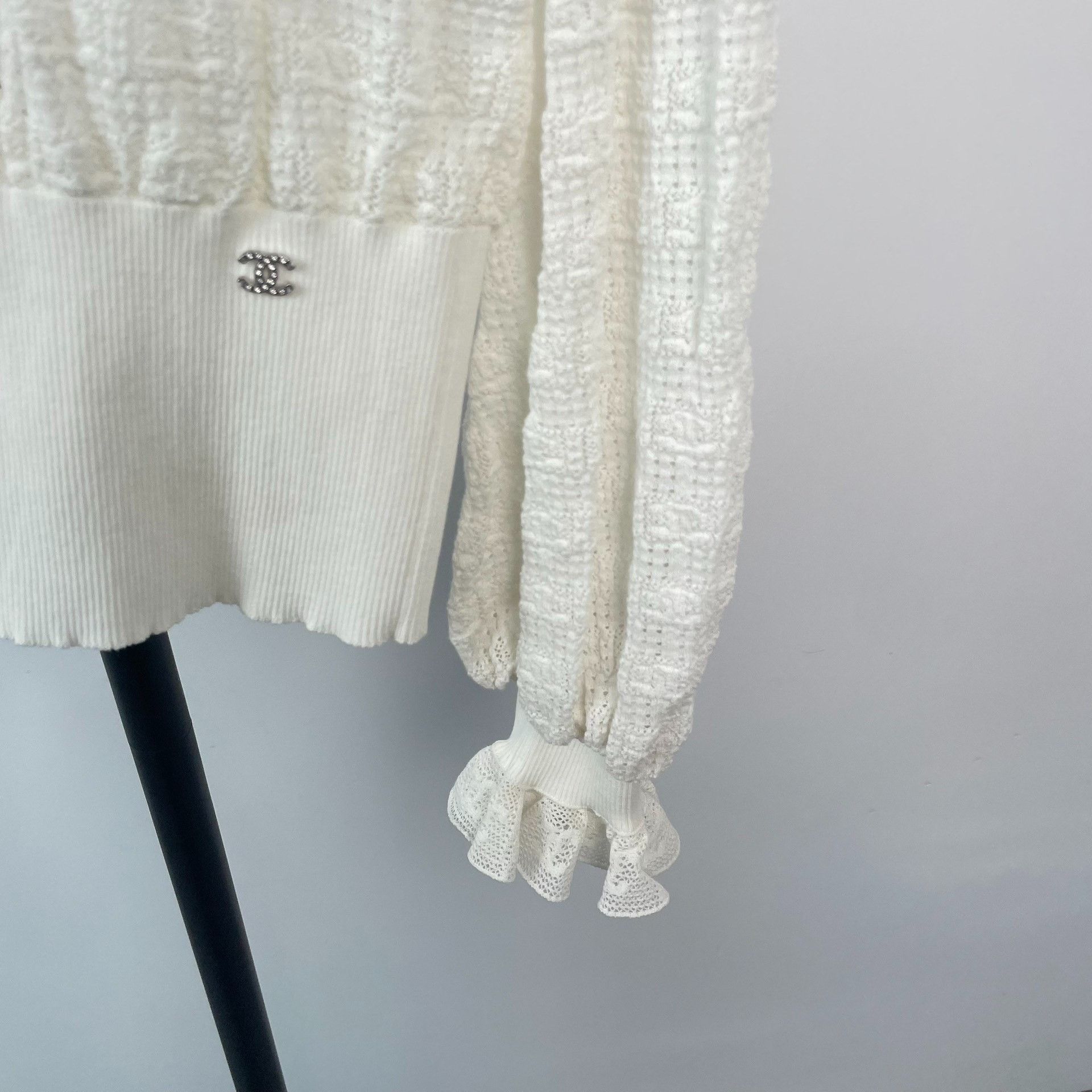 Chanel Chanel White Sweater 22 Women Size XS / US 0-2 / IT 36-38 - 4 Thumbnail
