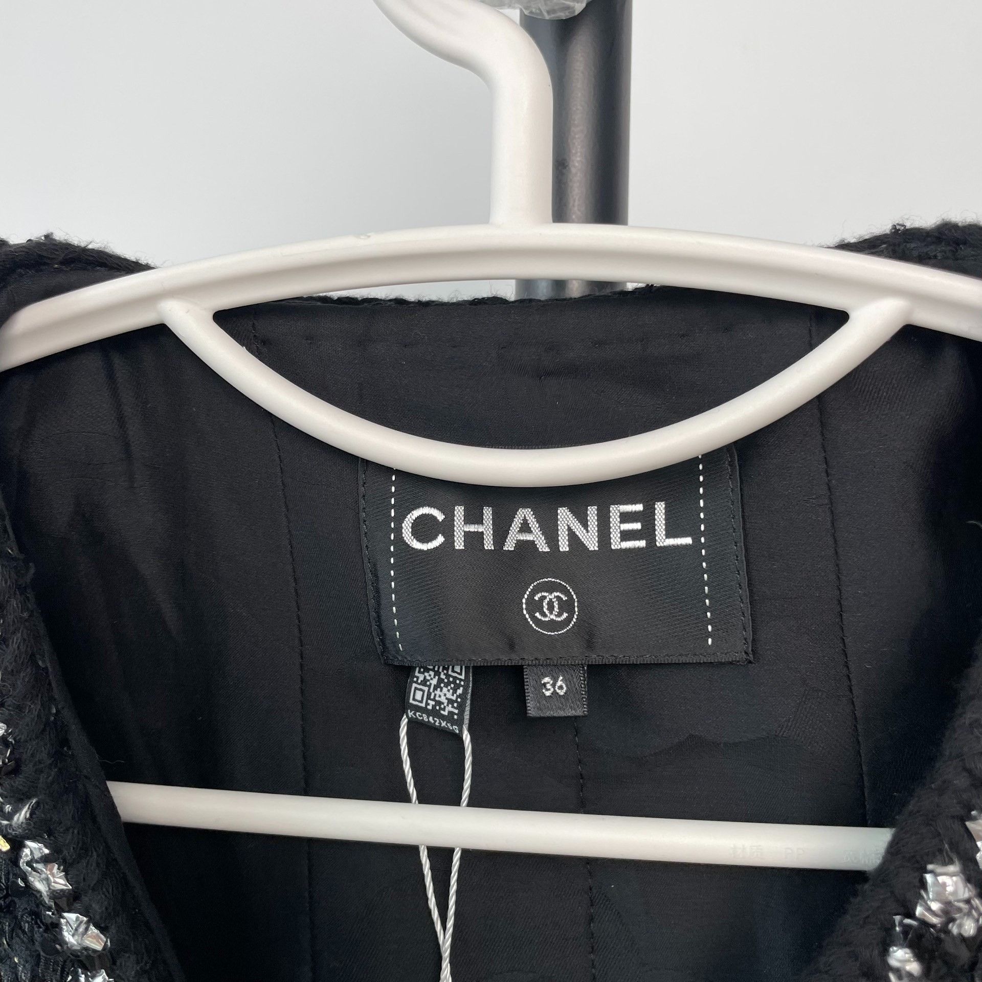 Chanel Chanel Black Light Jacket 36 Men Size US S / EU 44-46 / 1 - 5 Thumbnail