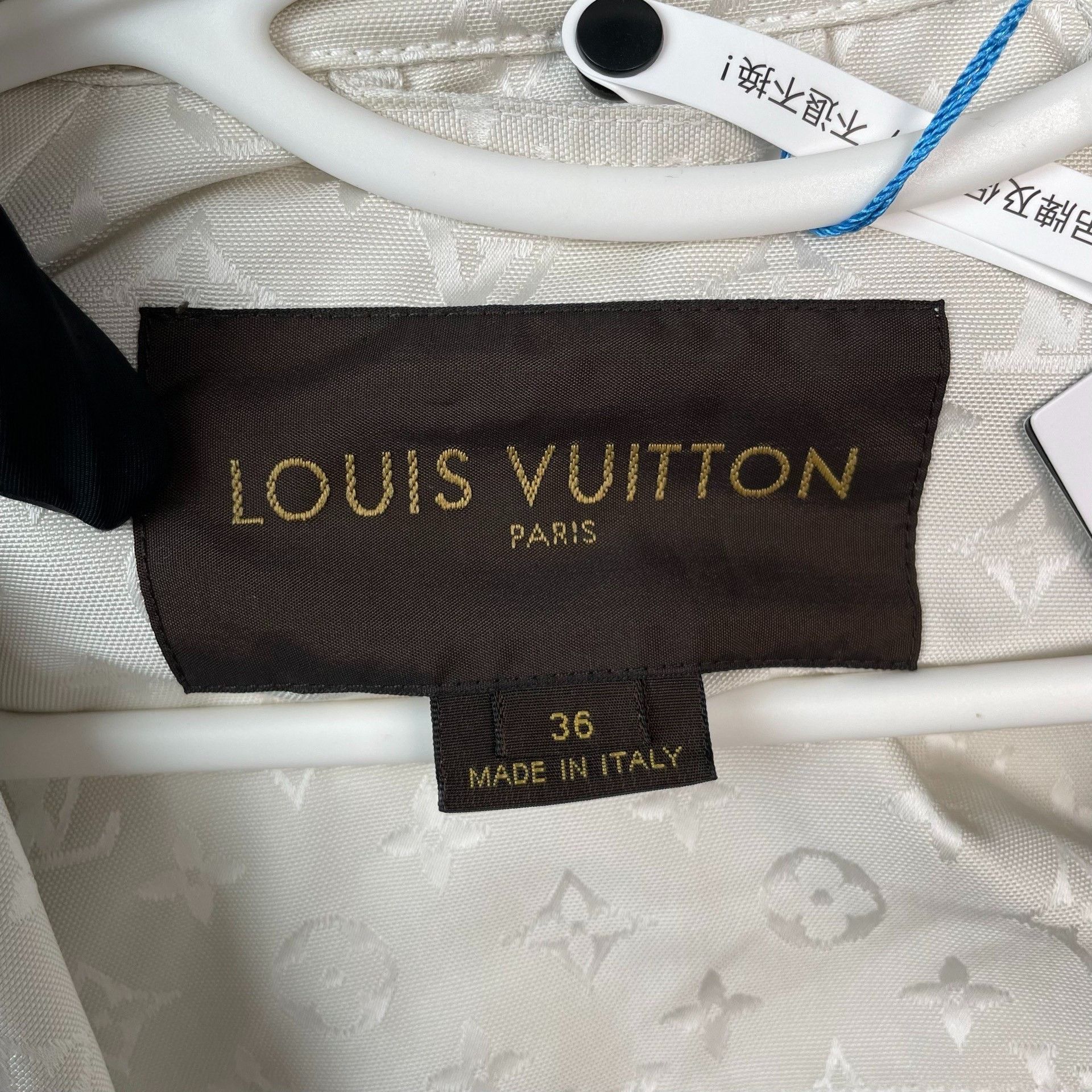 Louis Vuitton Louis Vuitton White Coat 36 Women Size S / US 4 / IT 40 - 5 Thumbnail