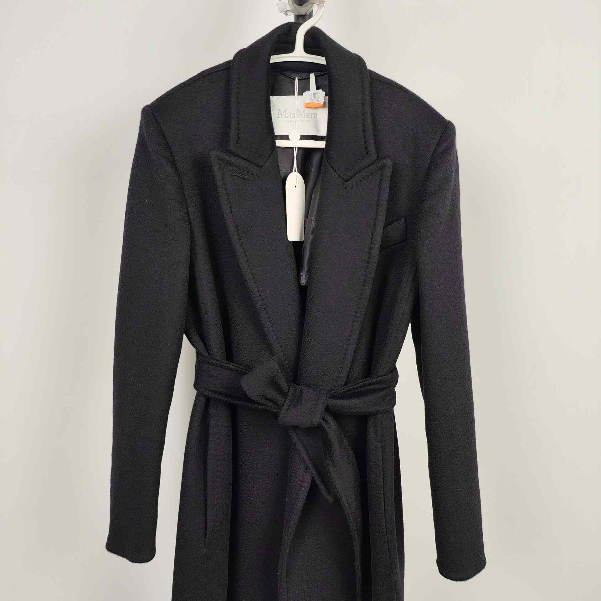 Max Mara Max Mara Long Black Coat 36 Women Size S / US 4 / IT 40 - 3 Thumbnail