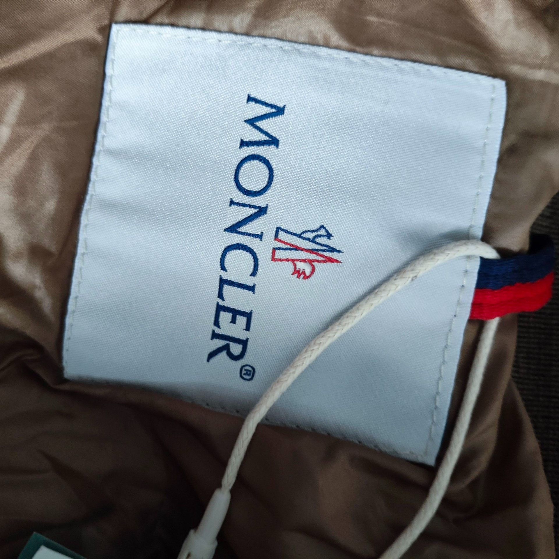 Moncler Moncler Plaid Brown Down Jacket S Women Size S / US 4 / IT 40 - 2 Thumbnail