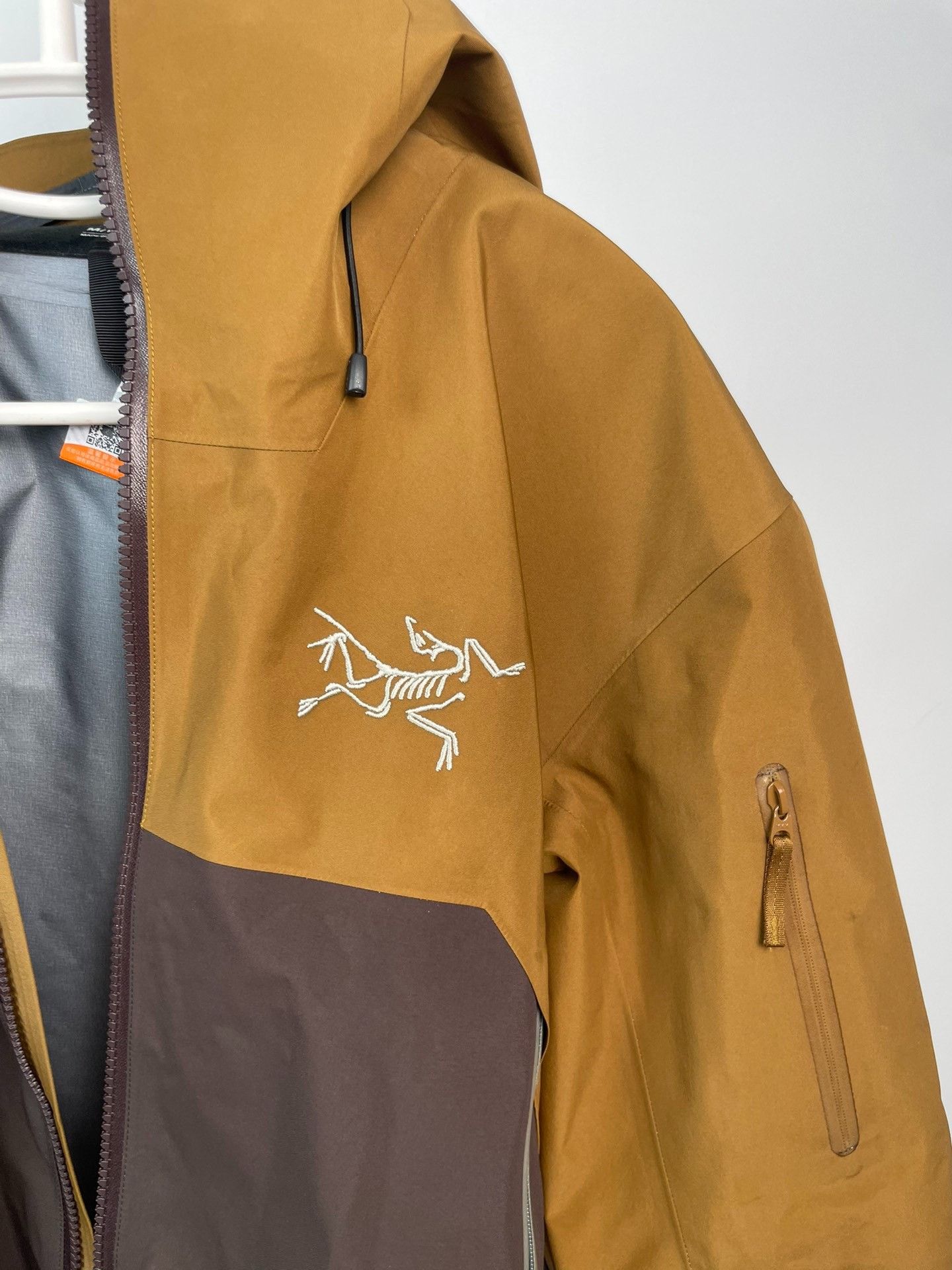 Arc'teryx Arc'teryx Brown Heavy Coat L Men Size US L / EU 52-54 / 3 - 3 Thumbnail