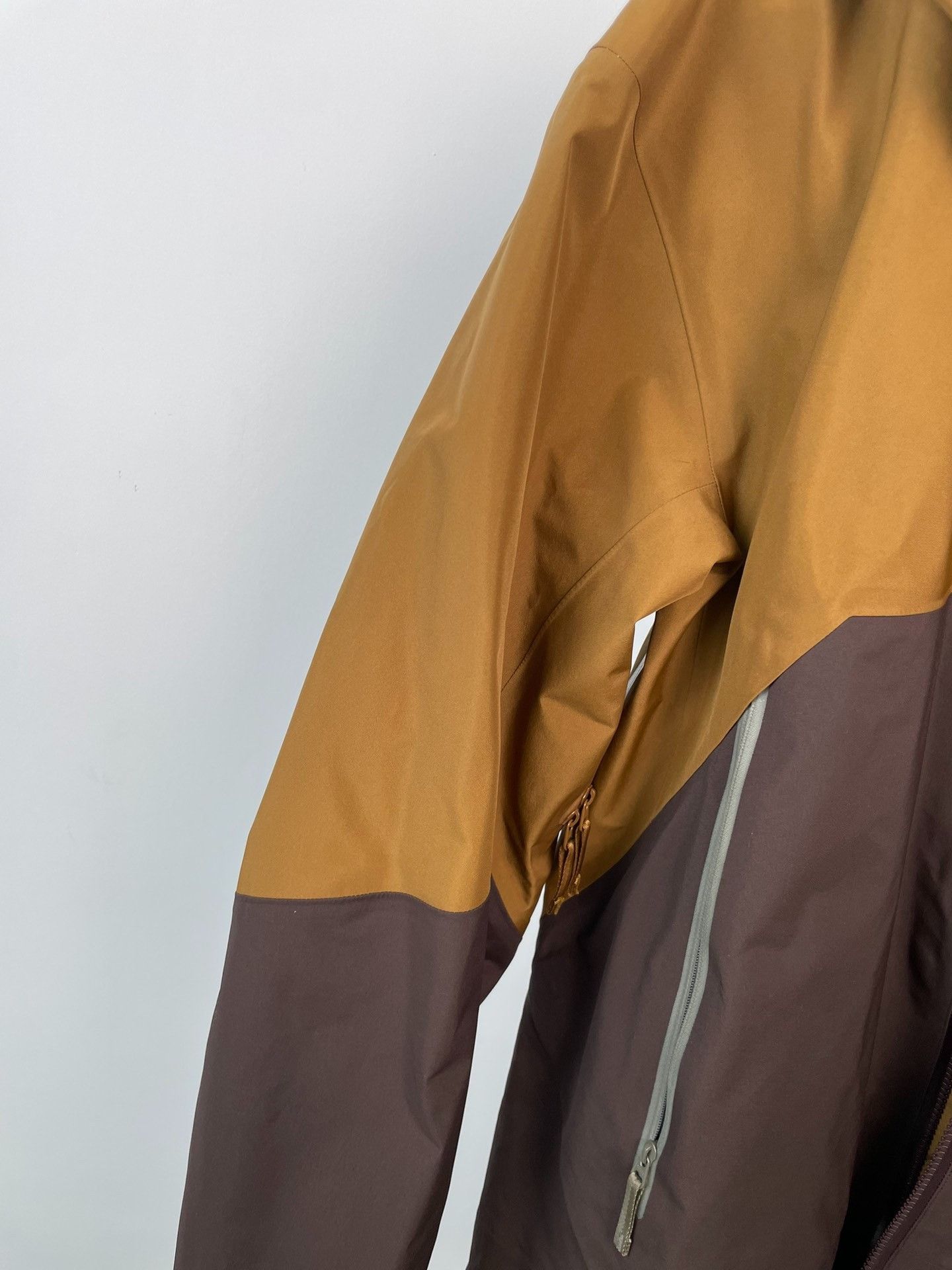 Arc'teryx Arc'teryx Brown Heavy Coat L Men Size US L / EU 52-54 / 3 - 6 Thumbnail