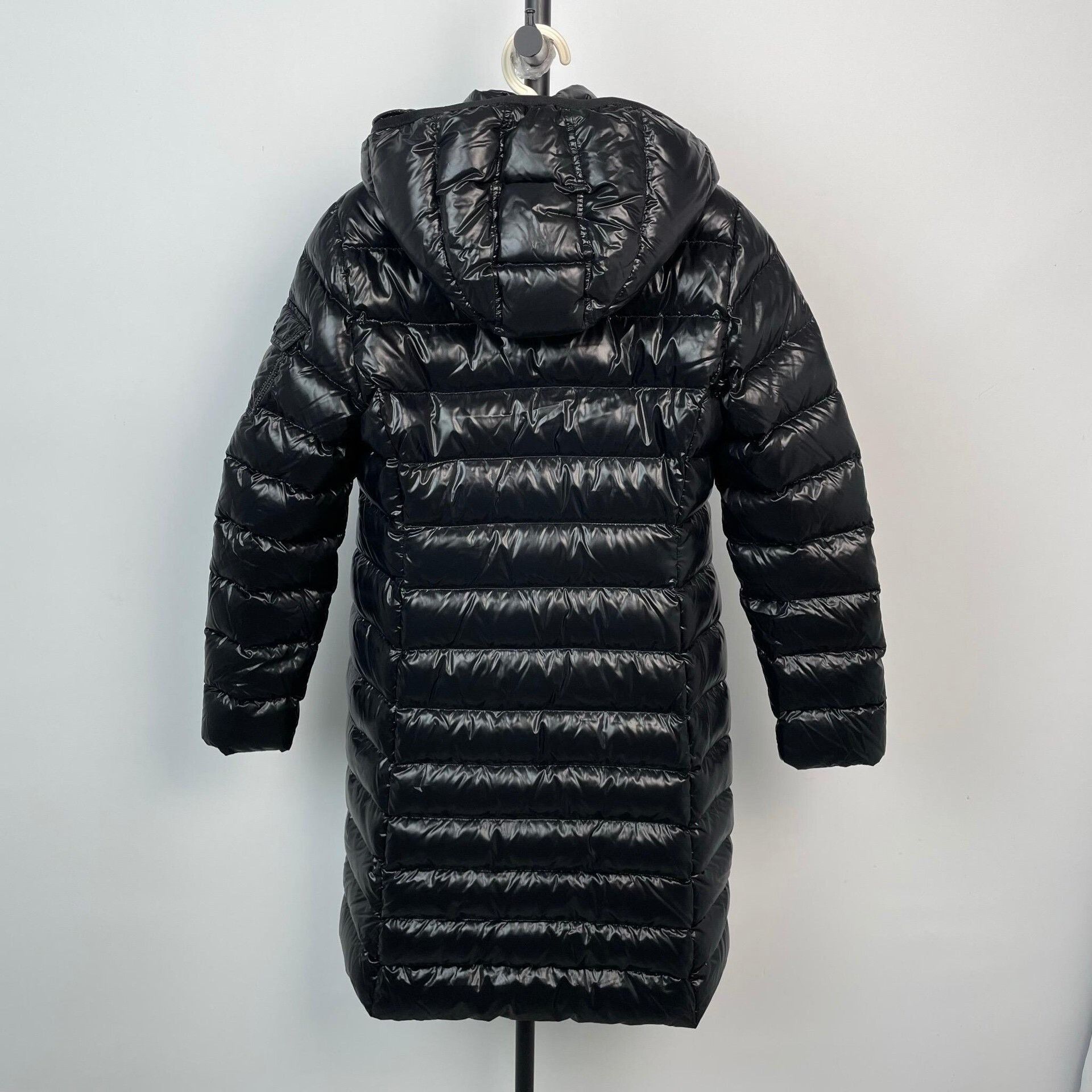 Moncler Moncler Embroidered Long Black Down Jacket M Women Size M / US 6-8 / IT 42-44 - 2 Thumbnail