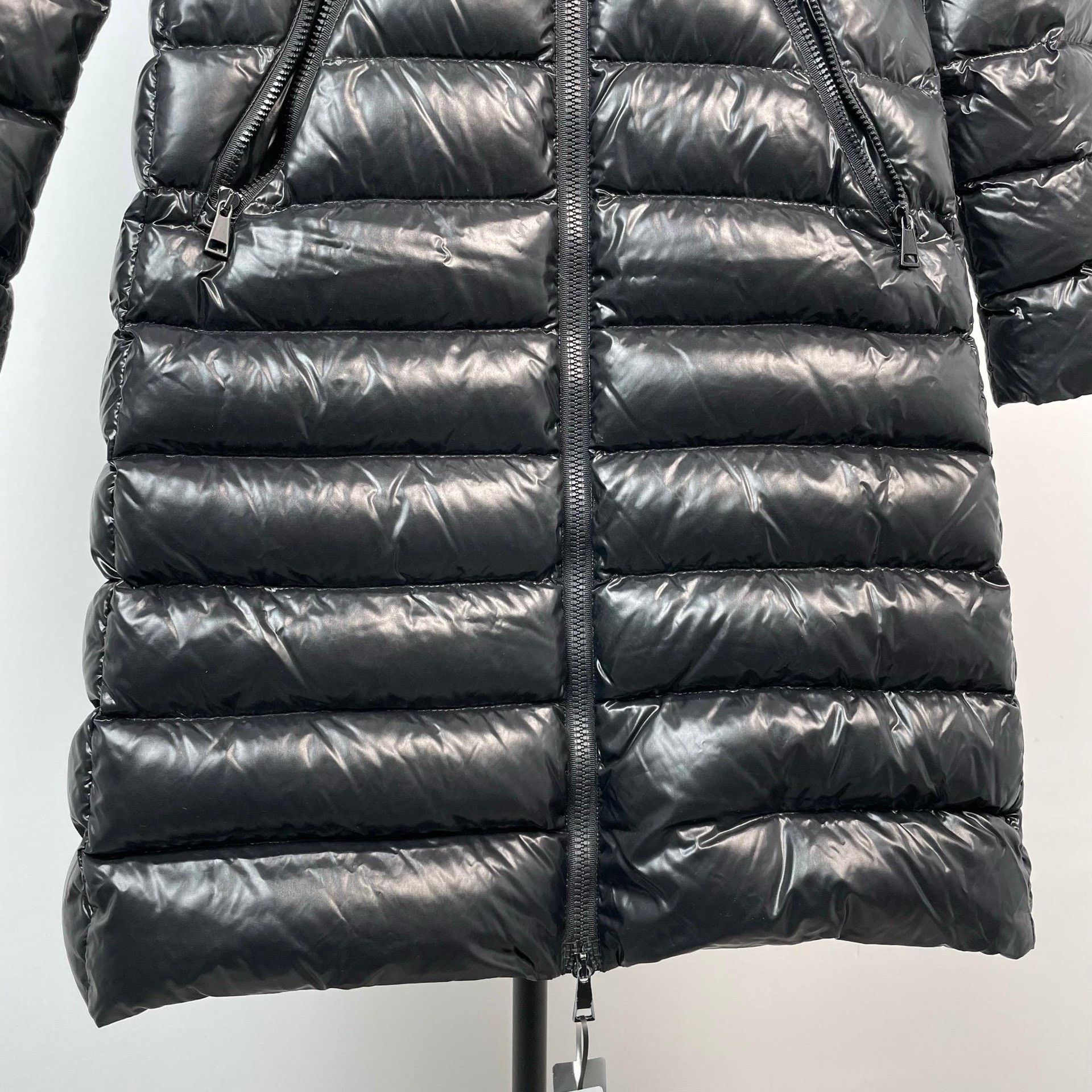 Moncler Moncler Embroidered Long Black Down Jacket M Women Size M / US 6-8 / IT 42-44 - 8 Thumbnail