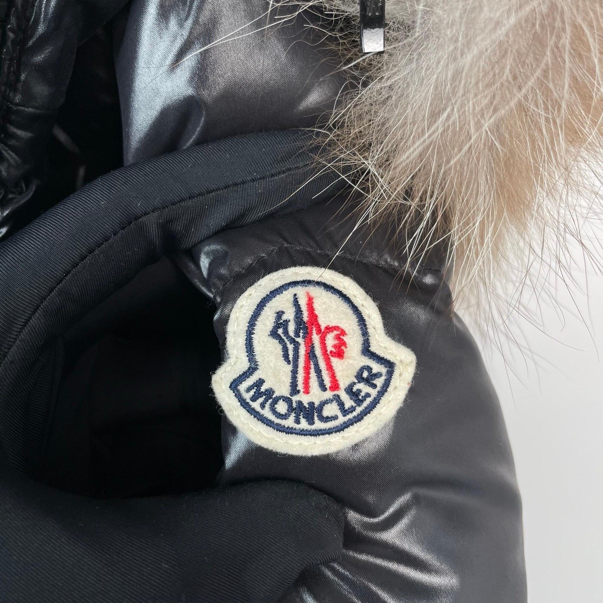 Moncler Moncler Down Jacket M Women Size M / US 6-8 / IT 42-44 - 5 Thumbnail