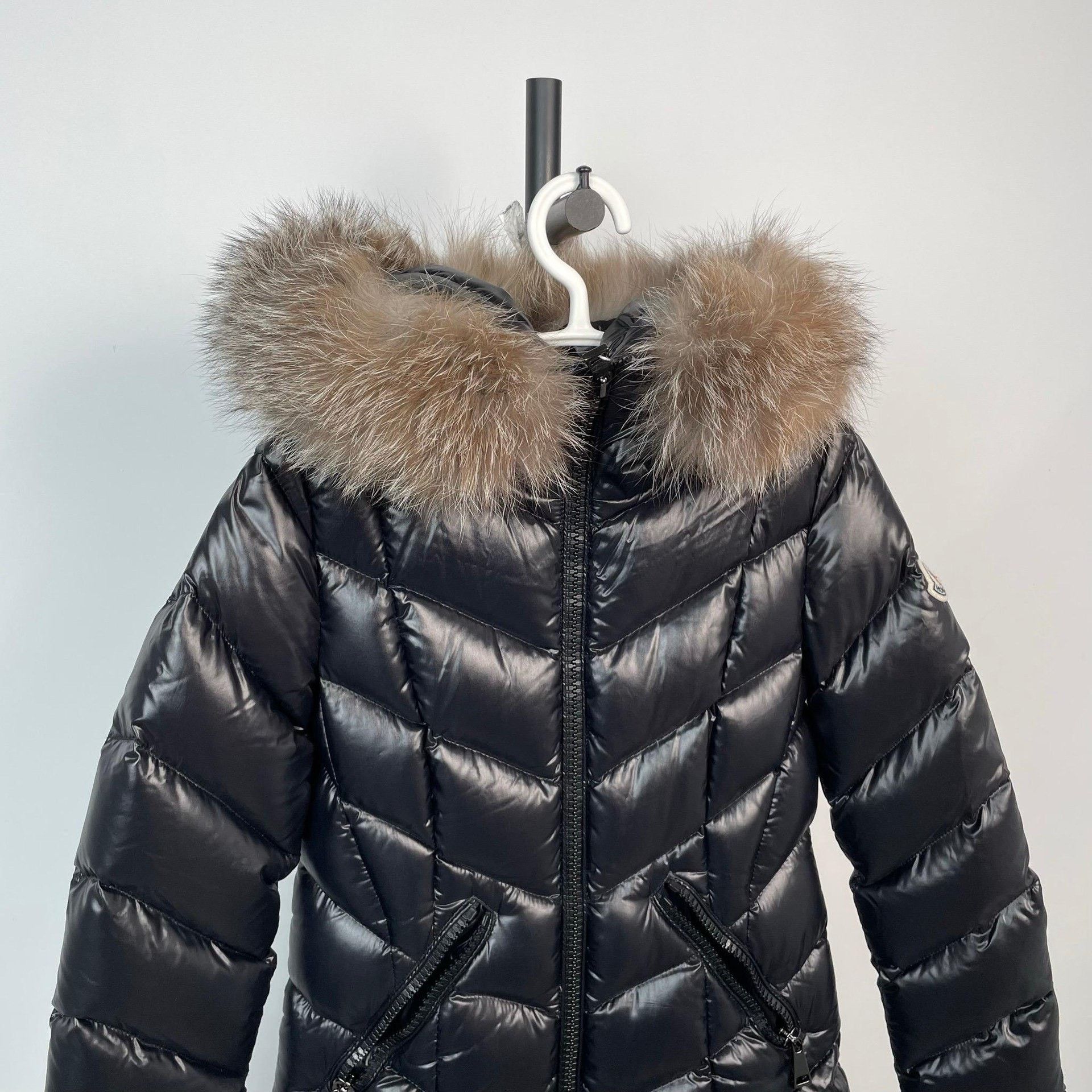 Moncler Moncler Down Jacket M Women Size M / US 6-8 / IT 42-44 - 3 Thumbnail