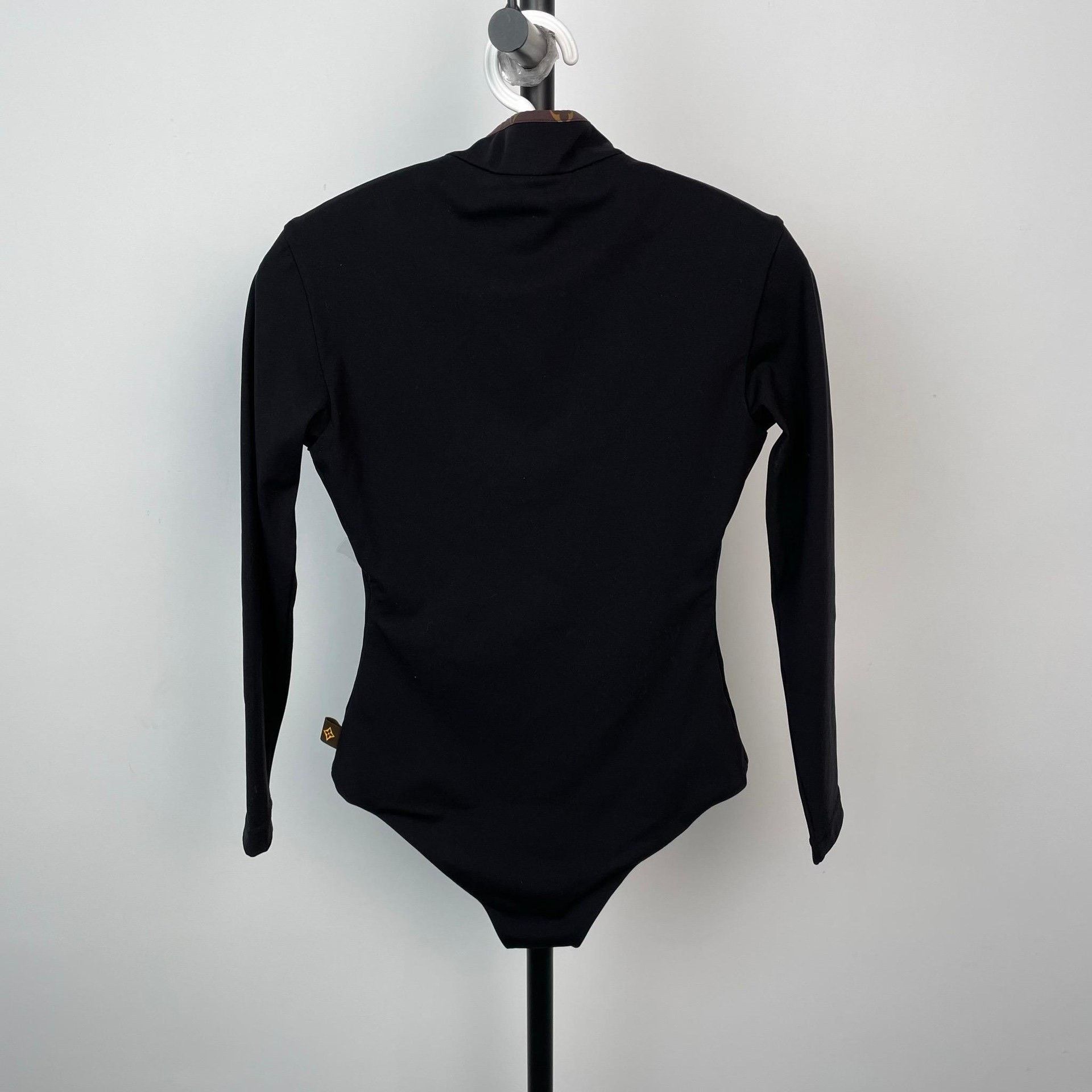 Louis Vuitton Louis Vuitton Black Dress XS Women Size XS / US 0-2 / IT 36-38 - 2 Thumbnail