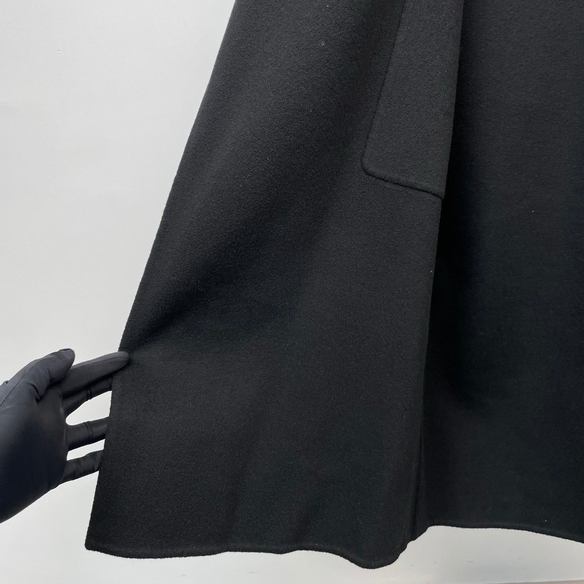 Hermes Hermes Black Heavy Coat 38 Men Size US S / EU 44-46 / 1 - 6 Thumbnail