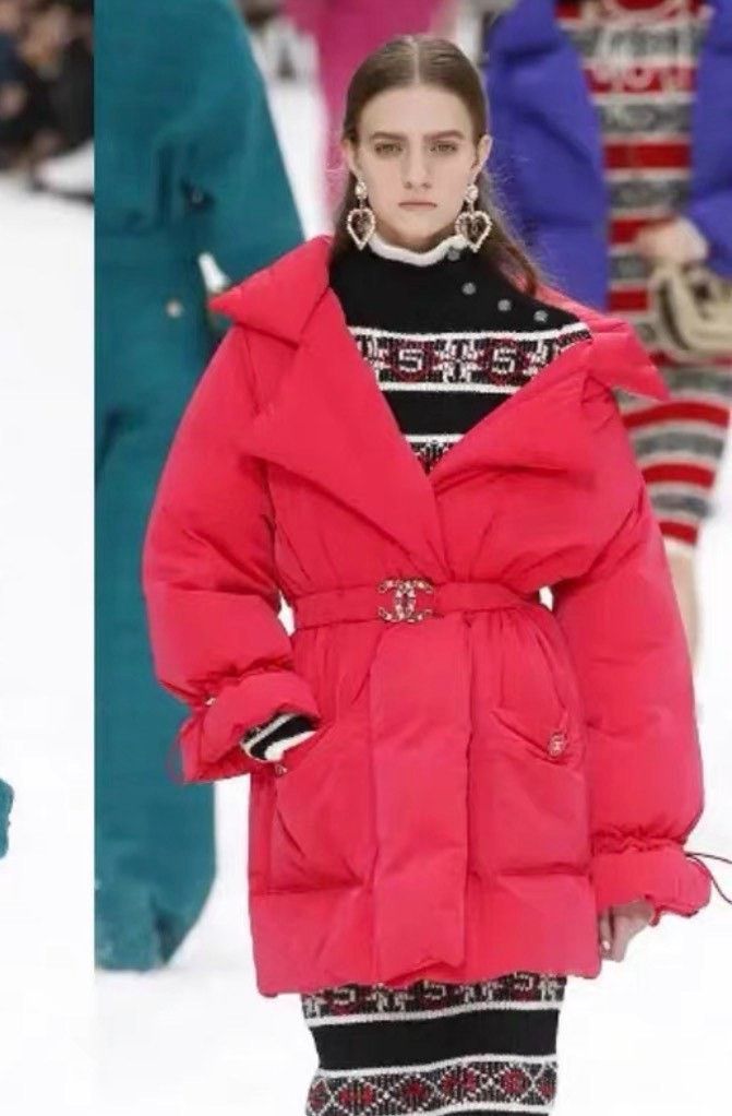 Chanel Chanel Red Down Jacket 34 Women Size XS / US 0-2 / IT 36-38 - 2 Thumbnail
